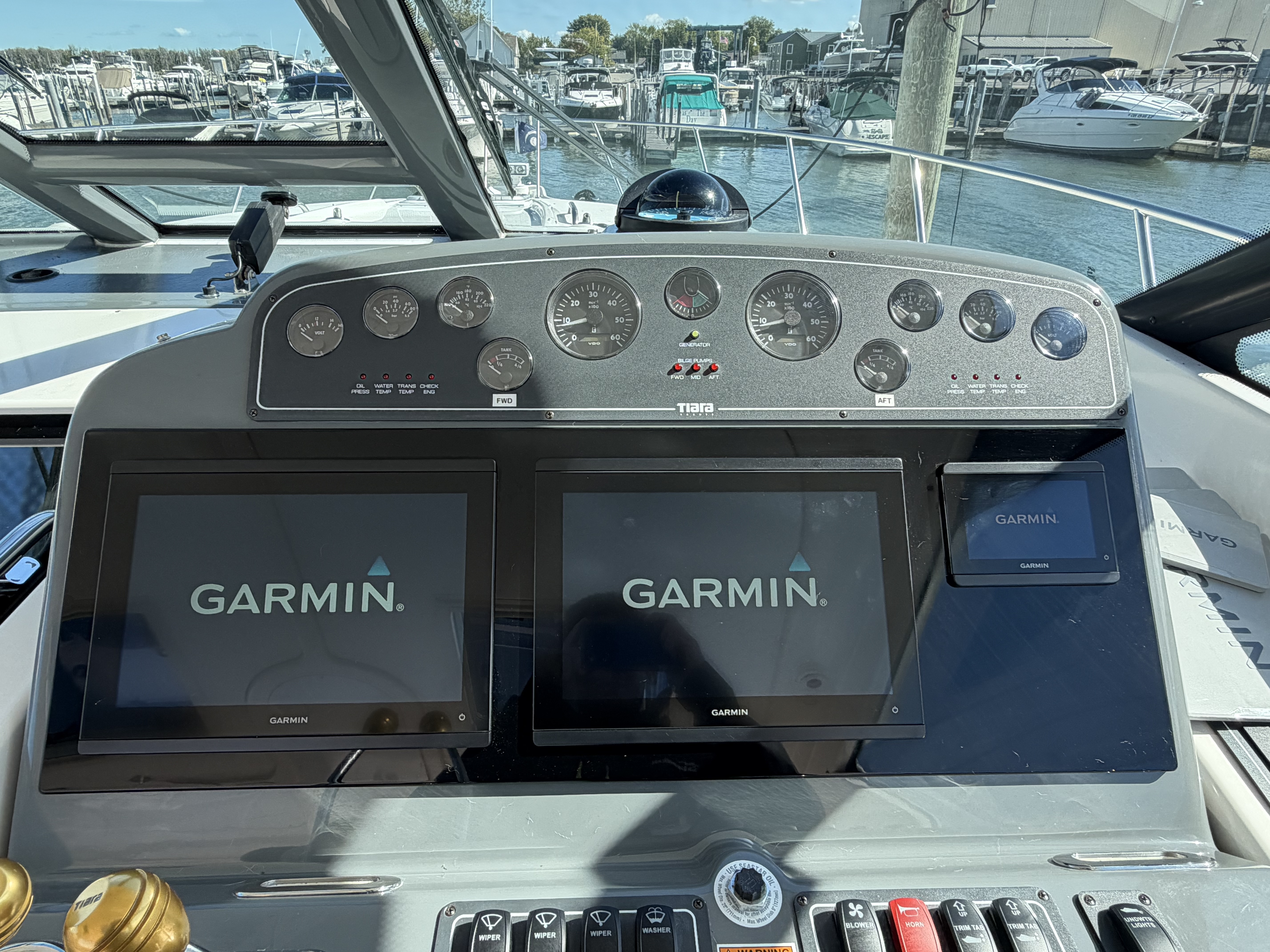 2006 Tiara Yachts 3600 SOVRAN Image Thumbnail #16