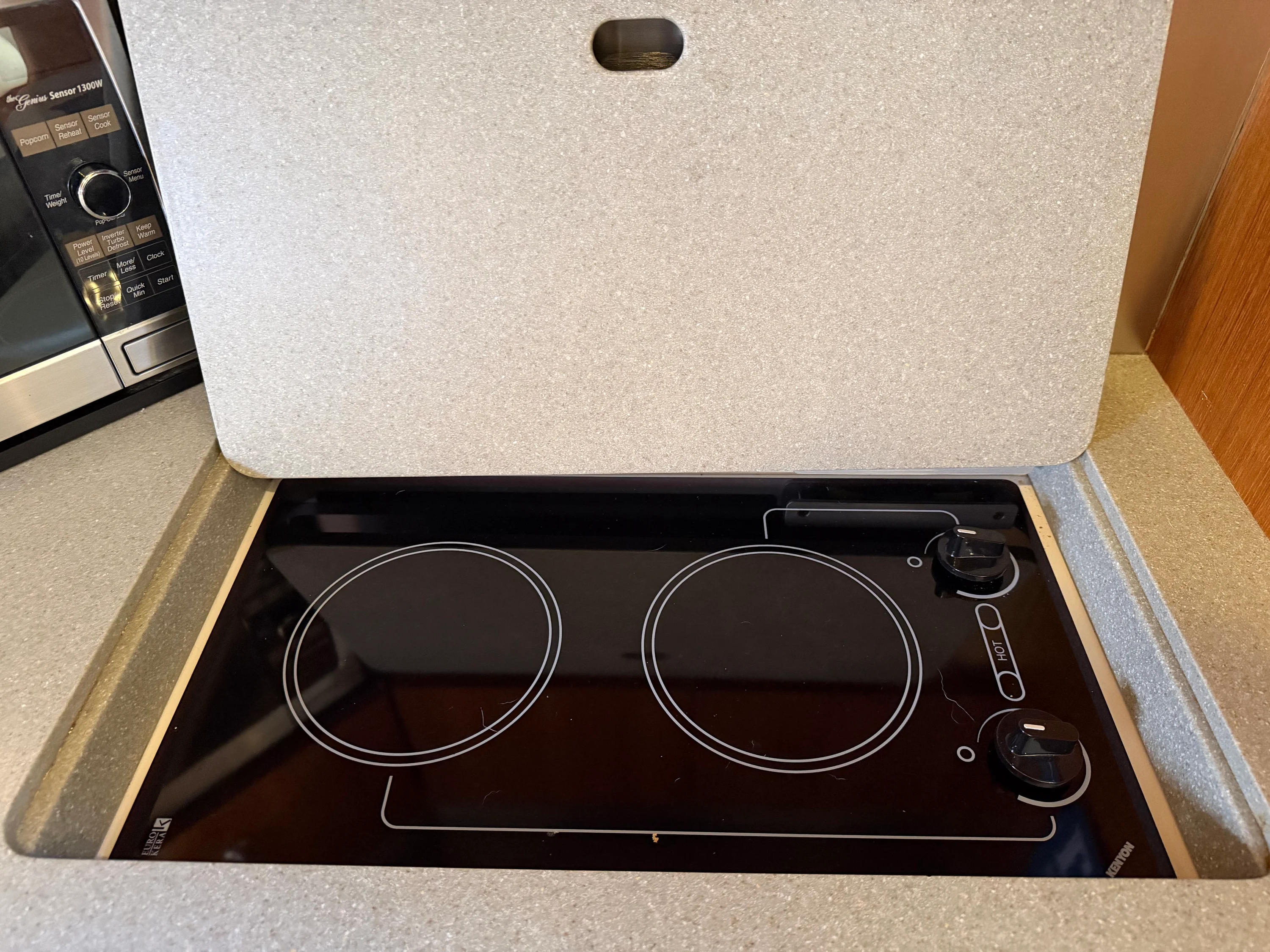 2006 Tiara Yachts 3600 SOVRAN Image Thumbnail #28