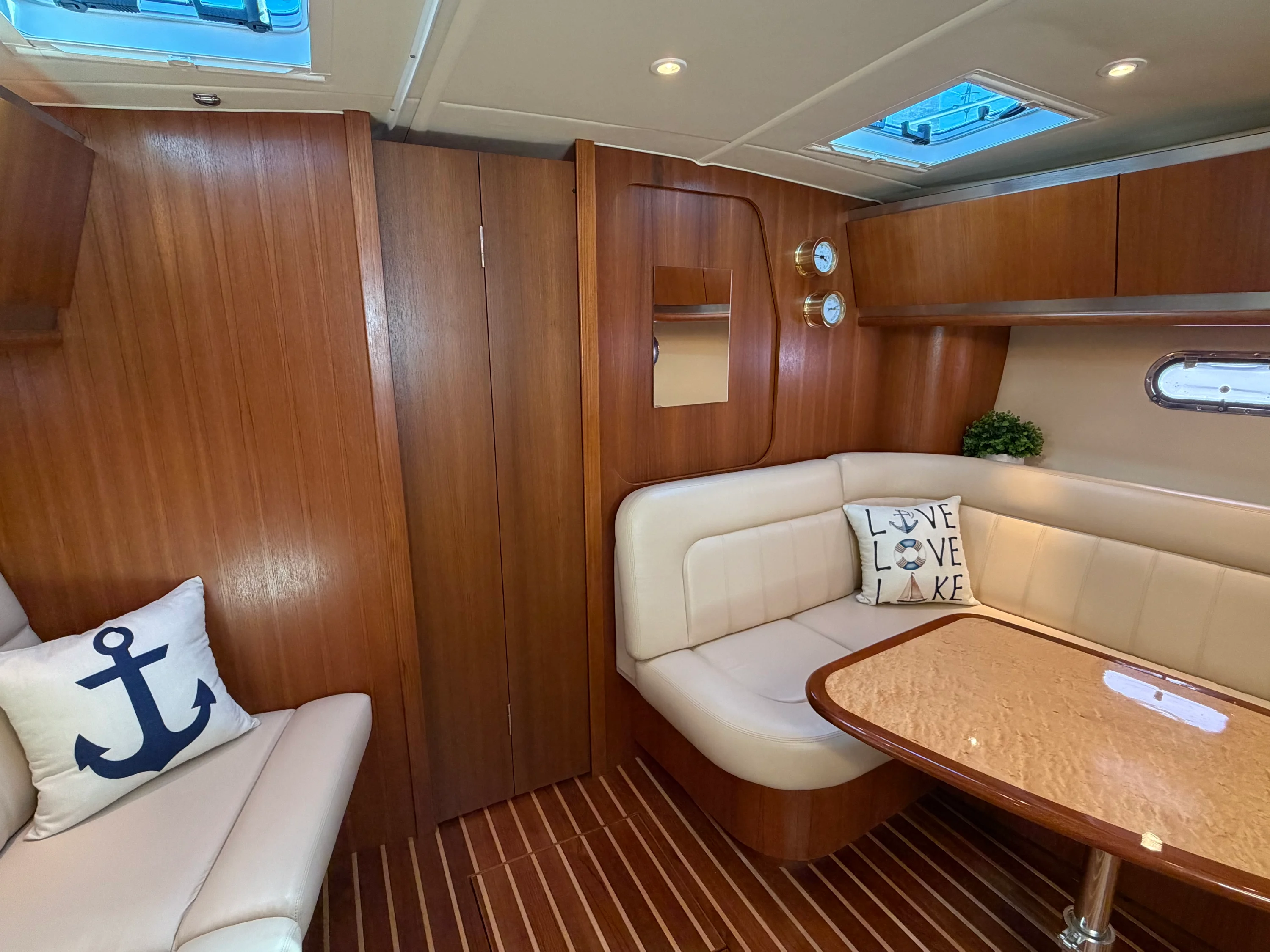 2006 Tiara Yachts 3600 SOVRAN Image Thumbnail #38