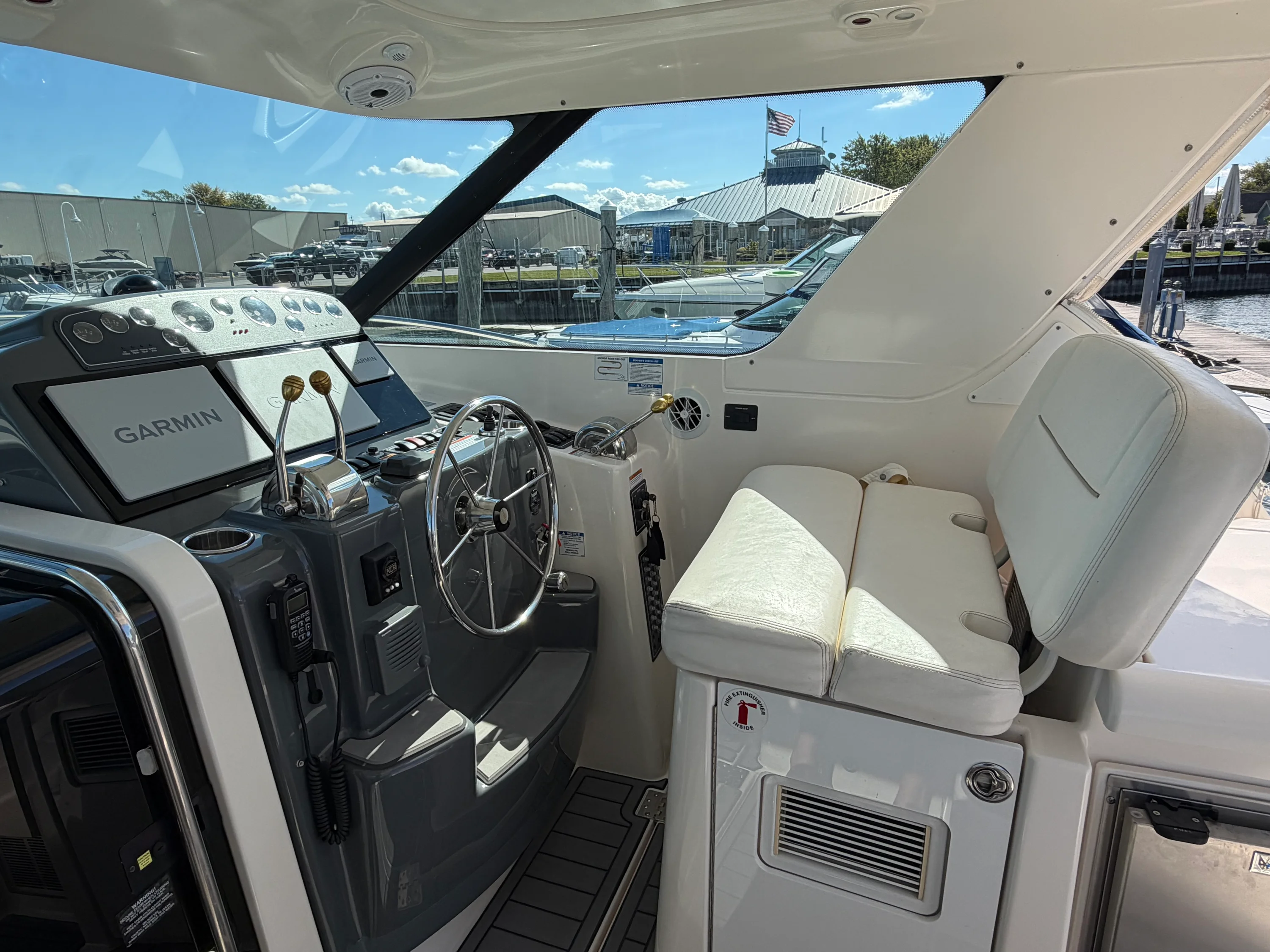 2006 Tiara Yachts 3600 SOVRAN Image Thumbnail #14