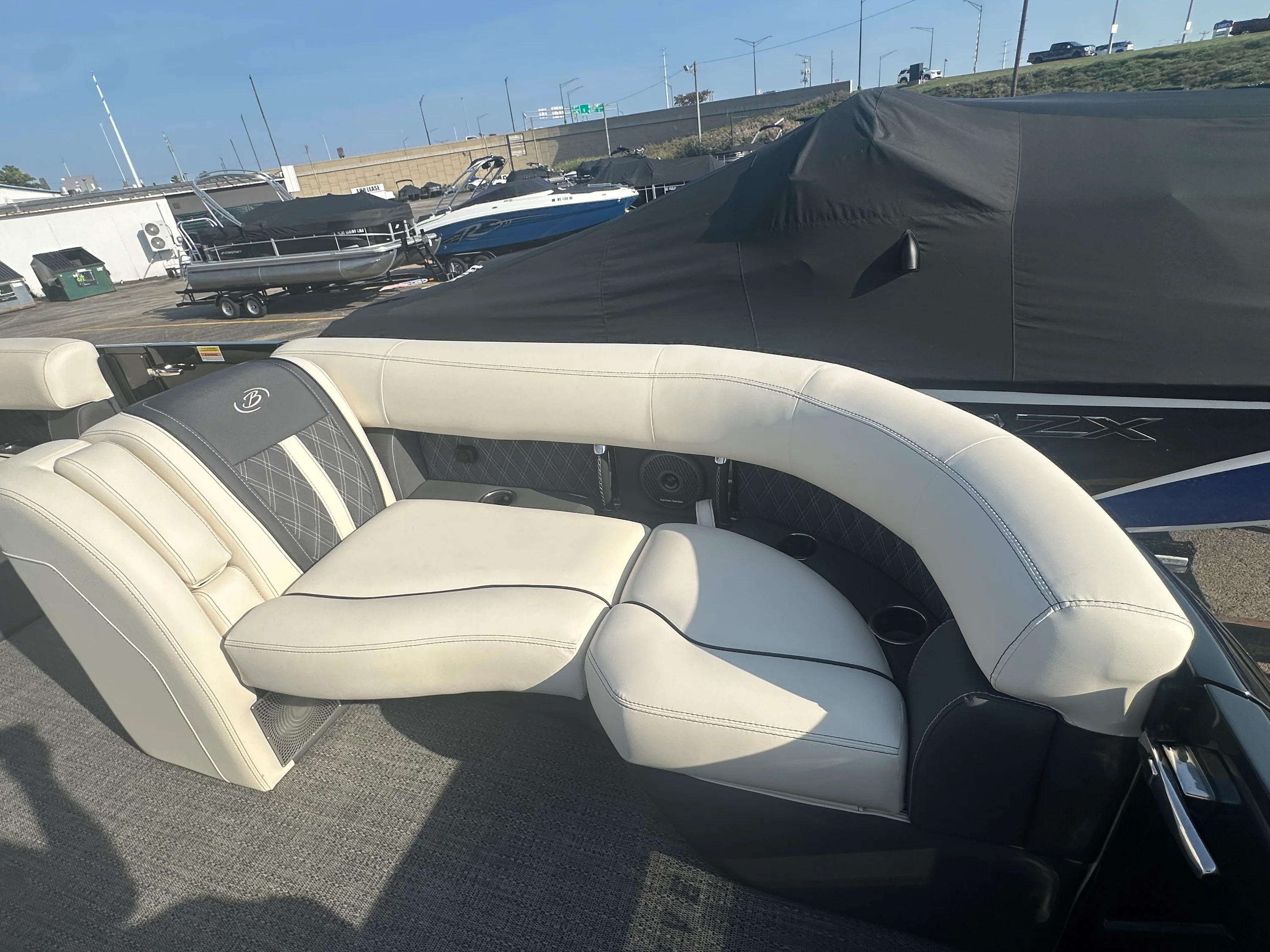 2025 Barletta Reserve Image Thumbnail #31