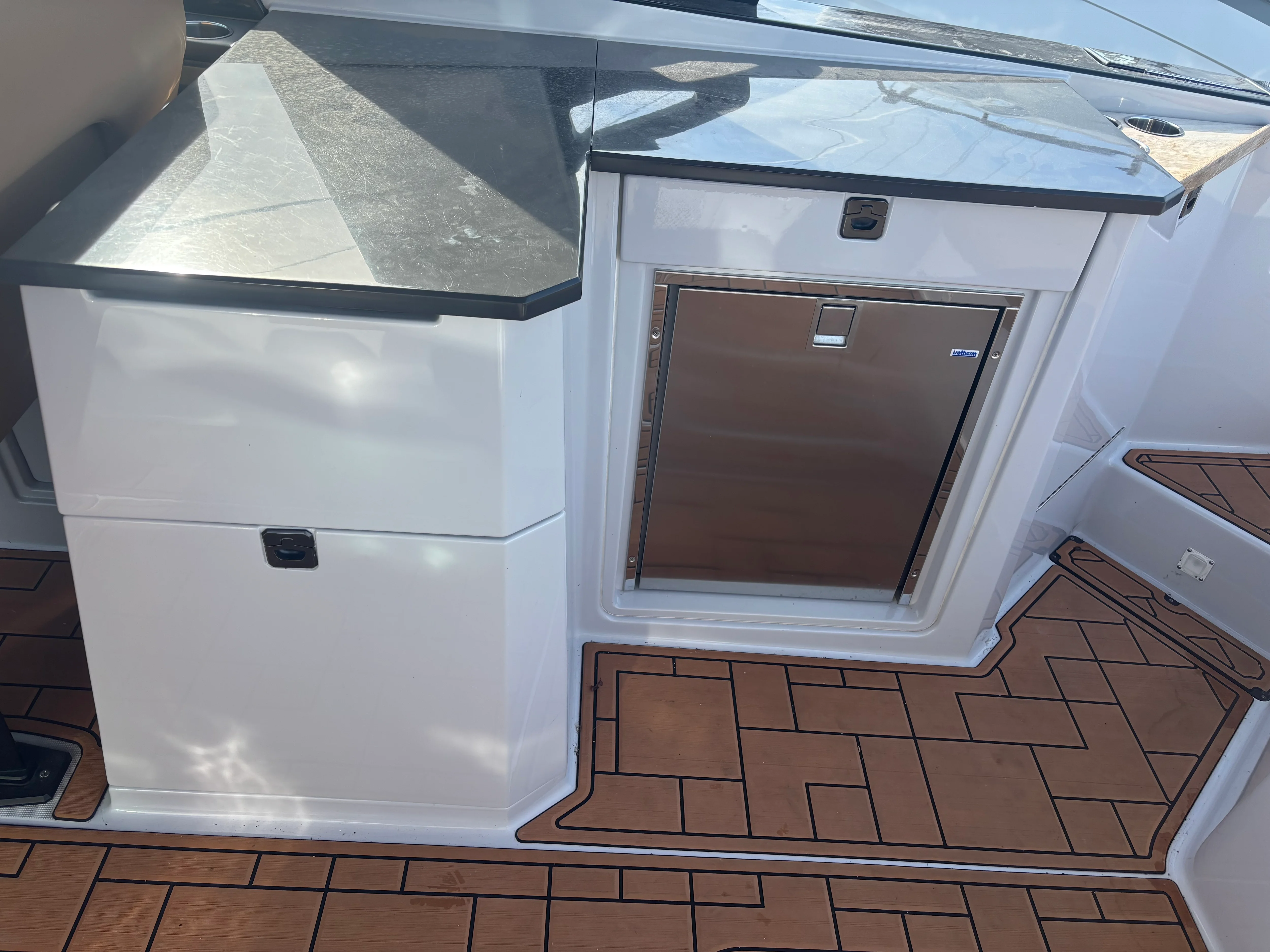 2020 Aviara 32 Image Thumbnail #10