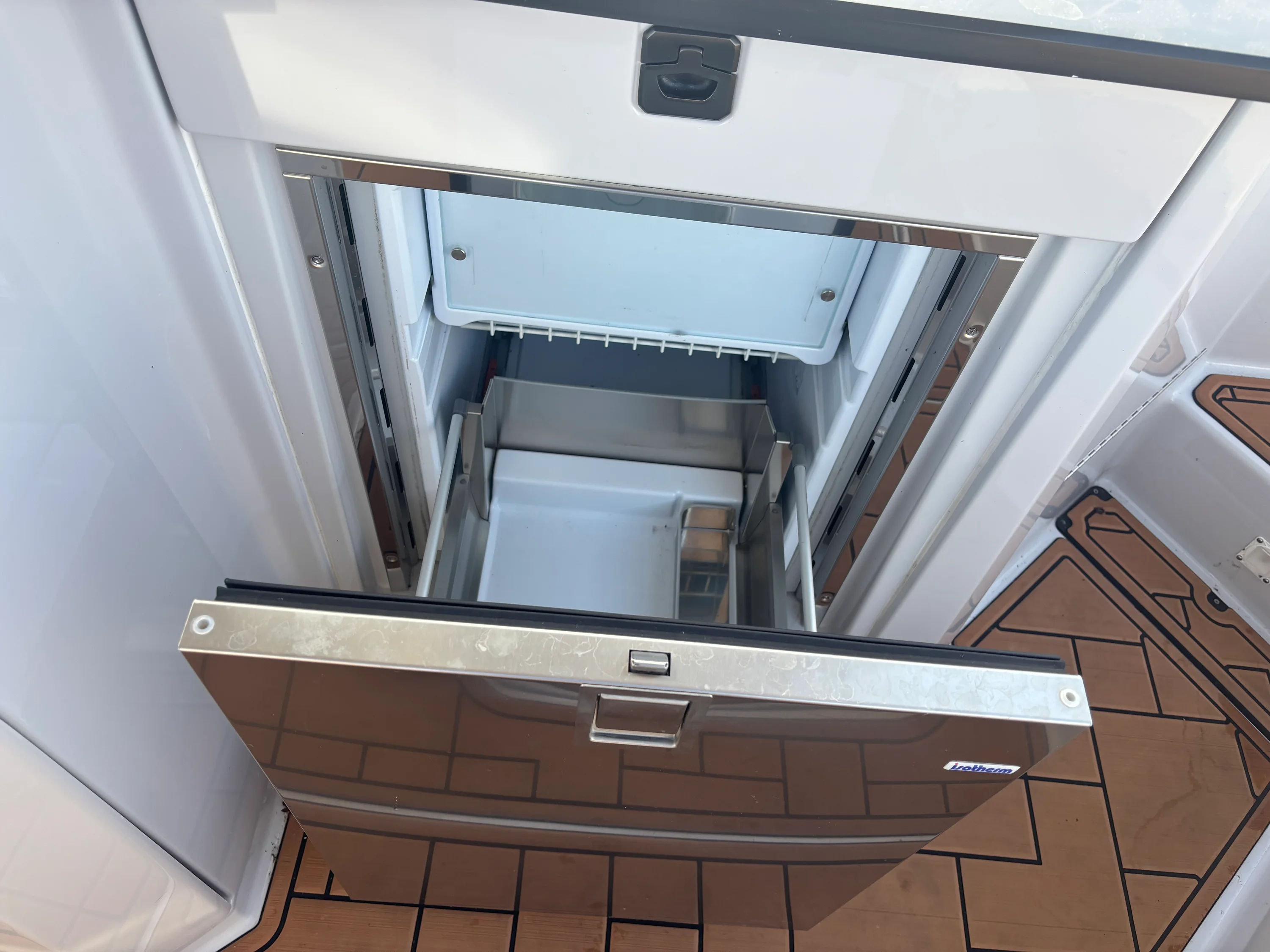 2020 Aviara AV32 I/O Image Thumbnail #13