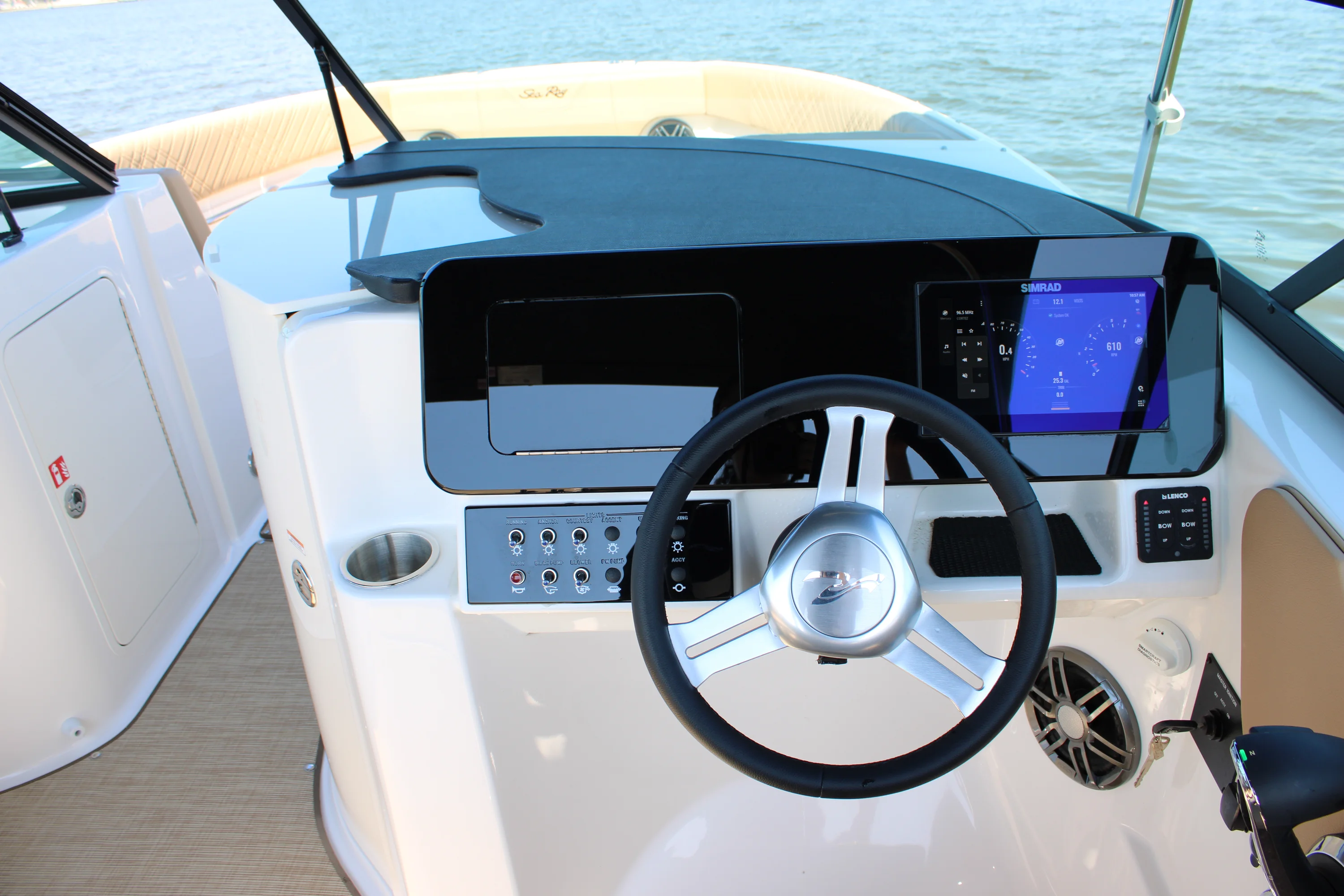 2026 Sea Ray SDX 230 Image Thumbnail #43
