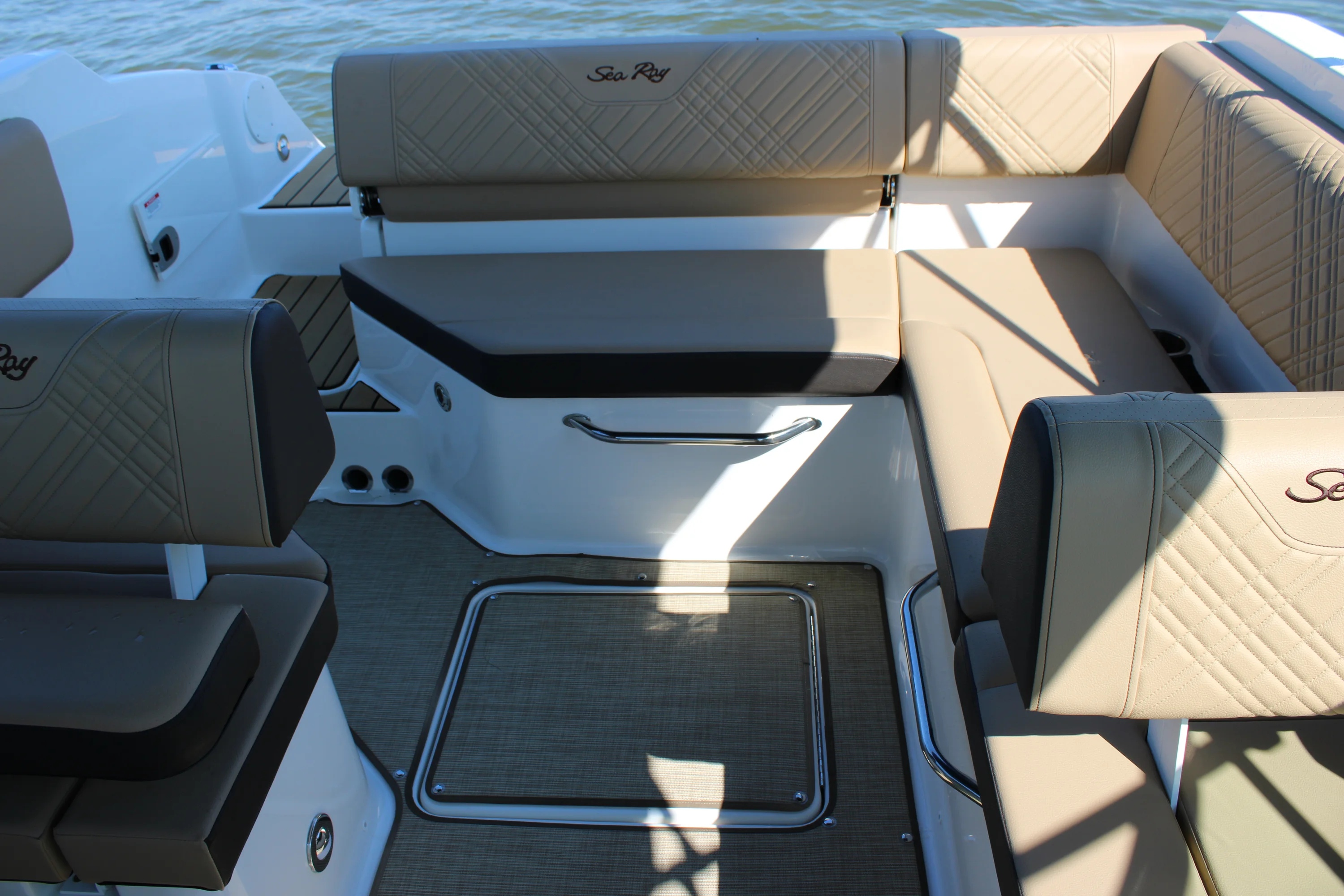 2026 Sea Ray SDX 230 Image Thumbnail #26