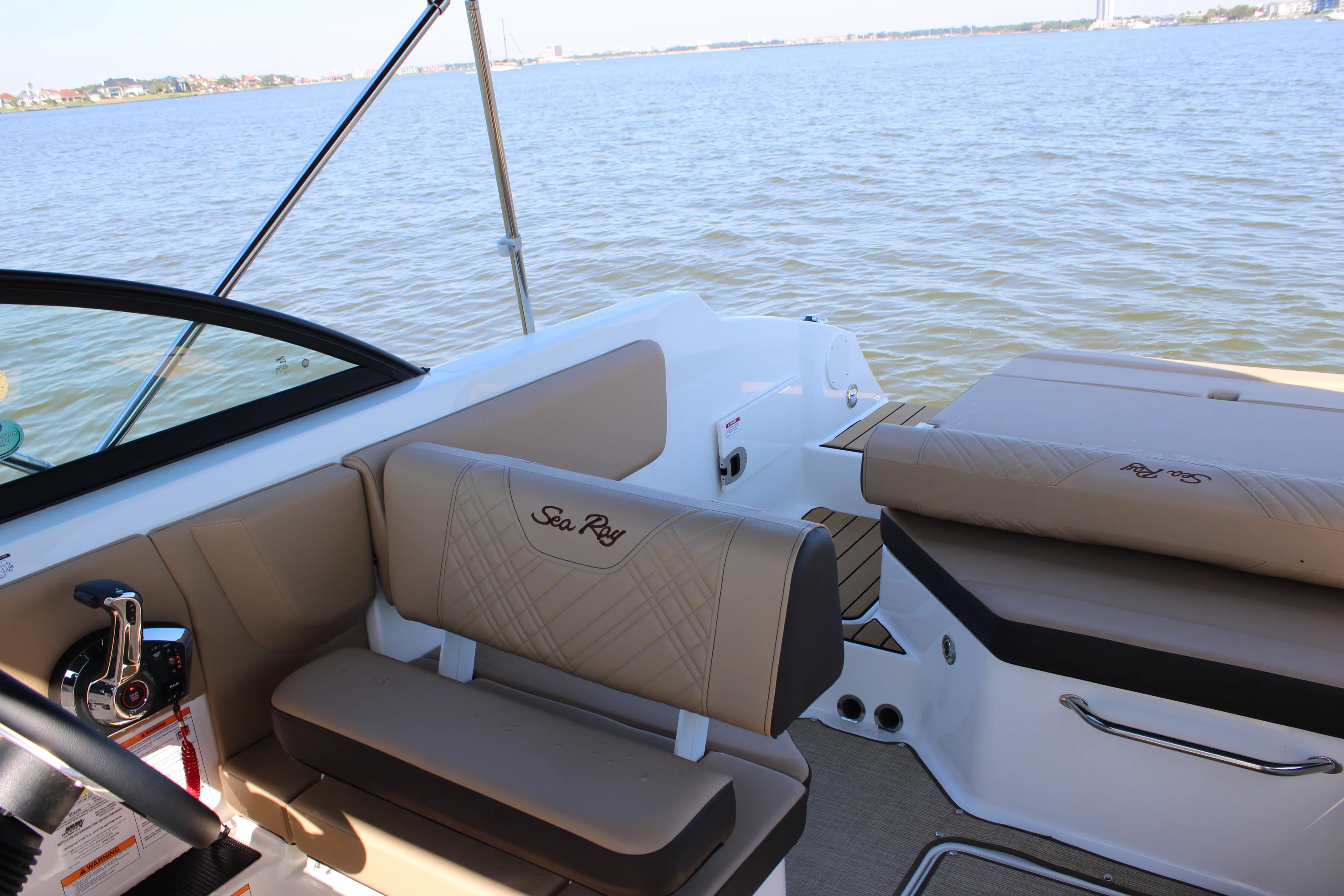 2026 Sea Ray SDX 230 Image Thumbnail #30