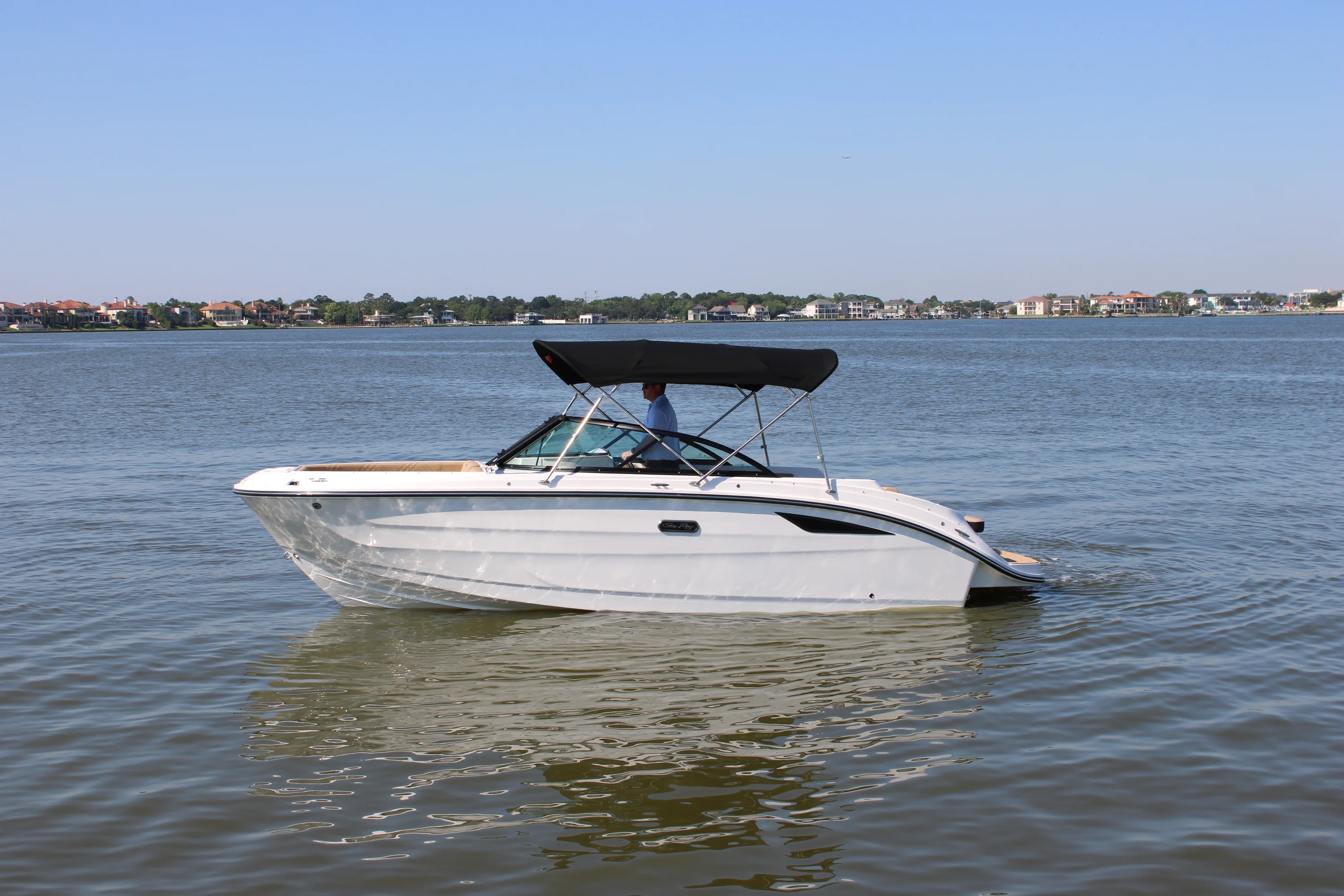 2026 Sea Ray SDX 230 Image Thumbnail #0