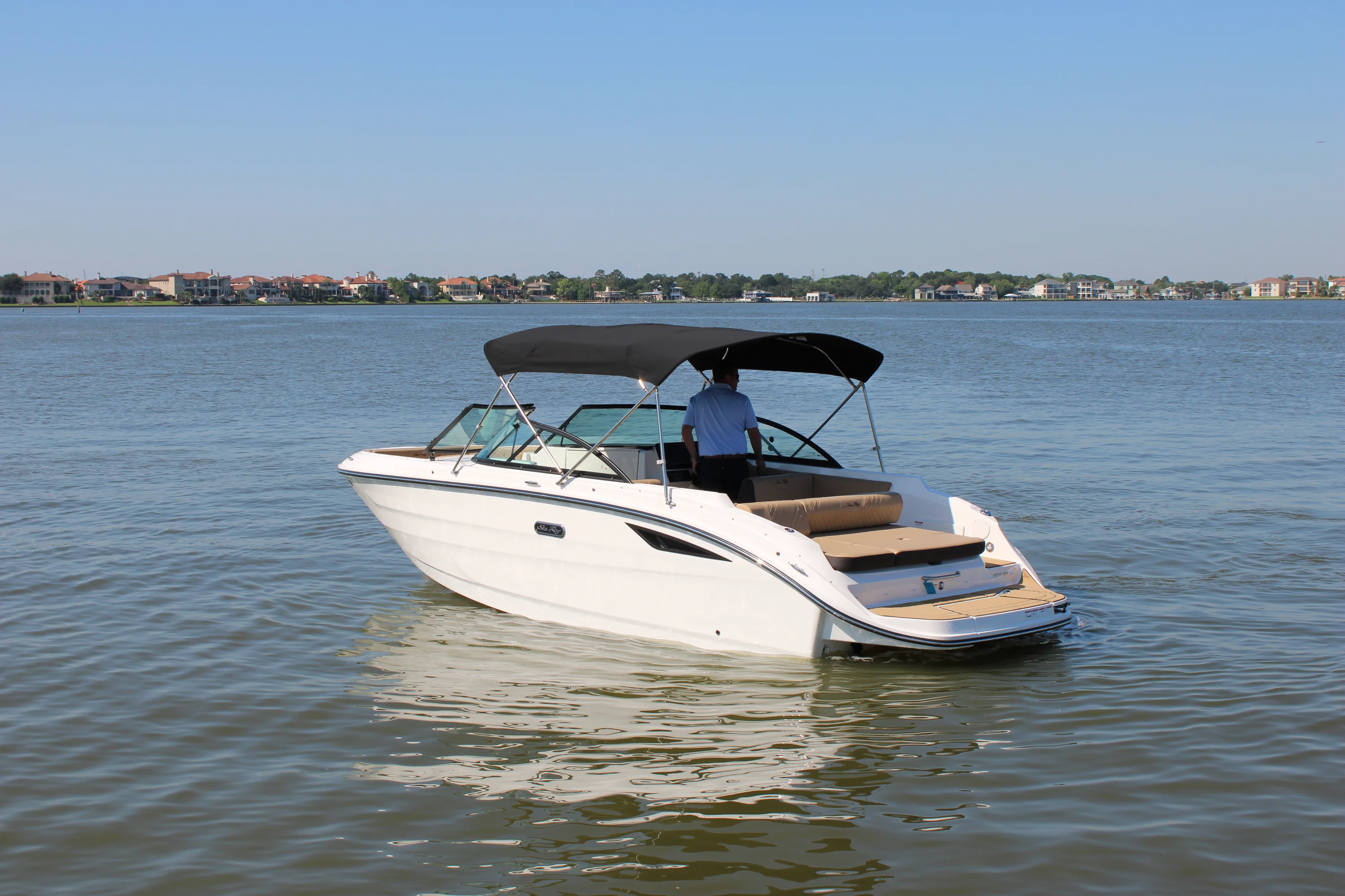 2026 Sea Ray SDX 230 Image Thumbnail #3