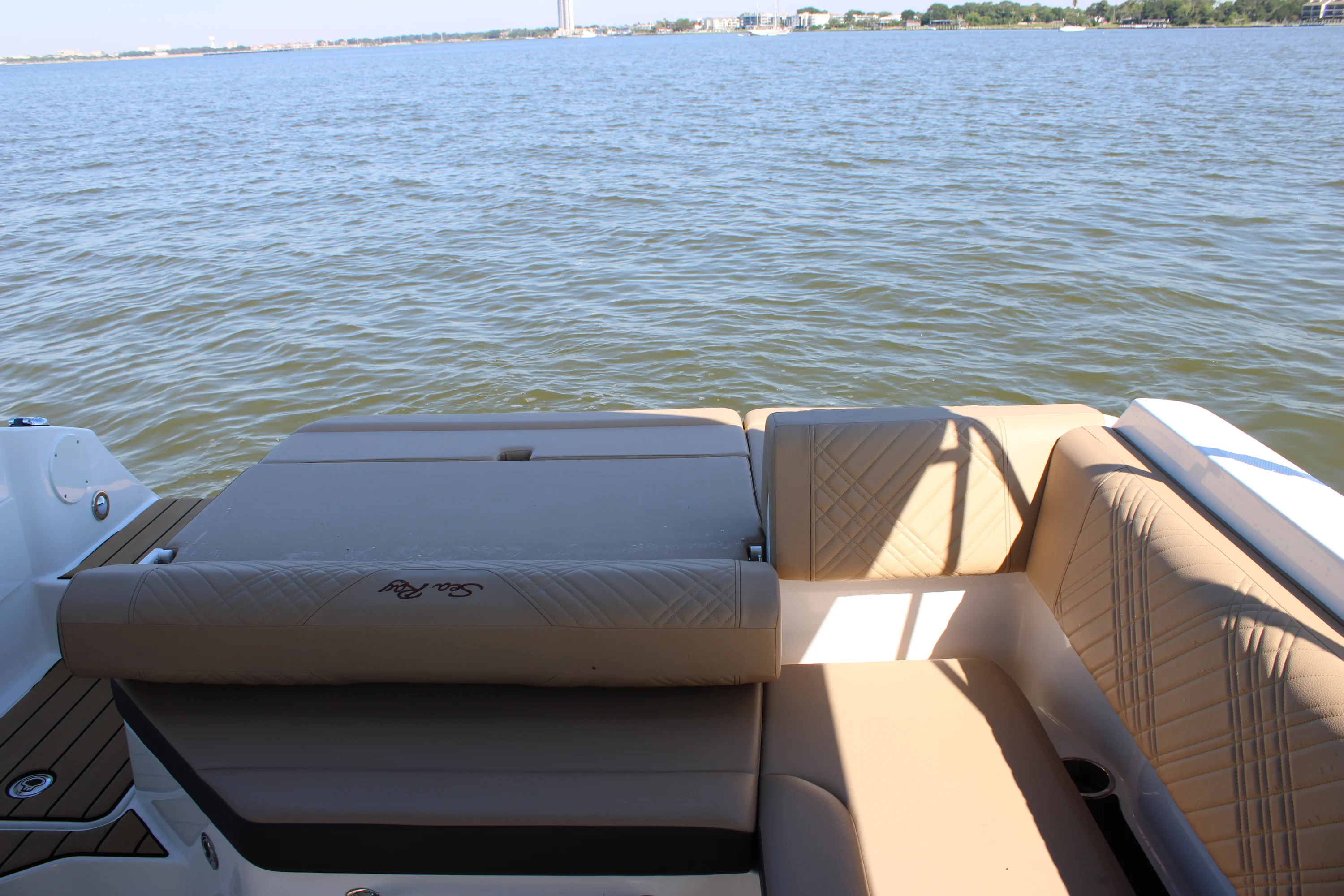 2026 Sea Ray SDX 230 Image Thumbnail #32