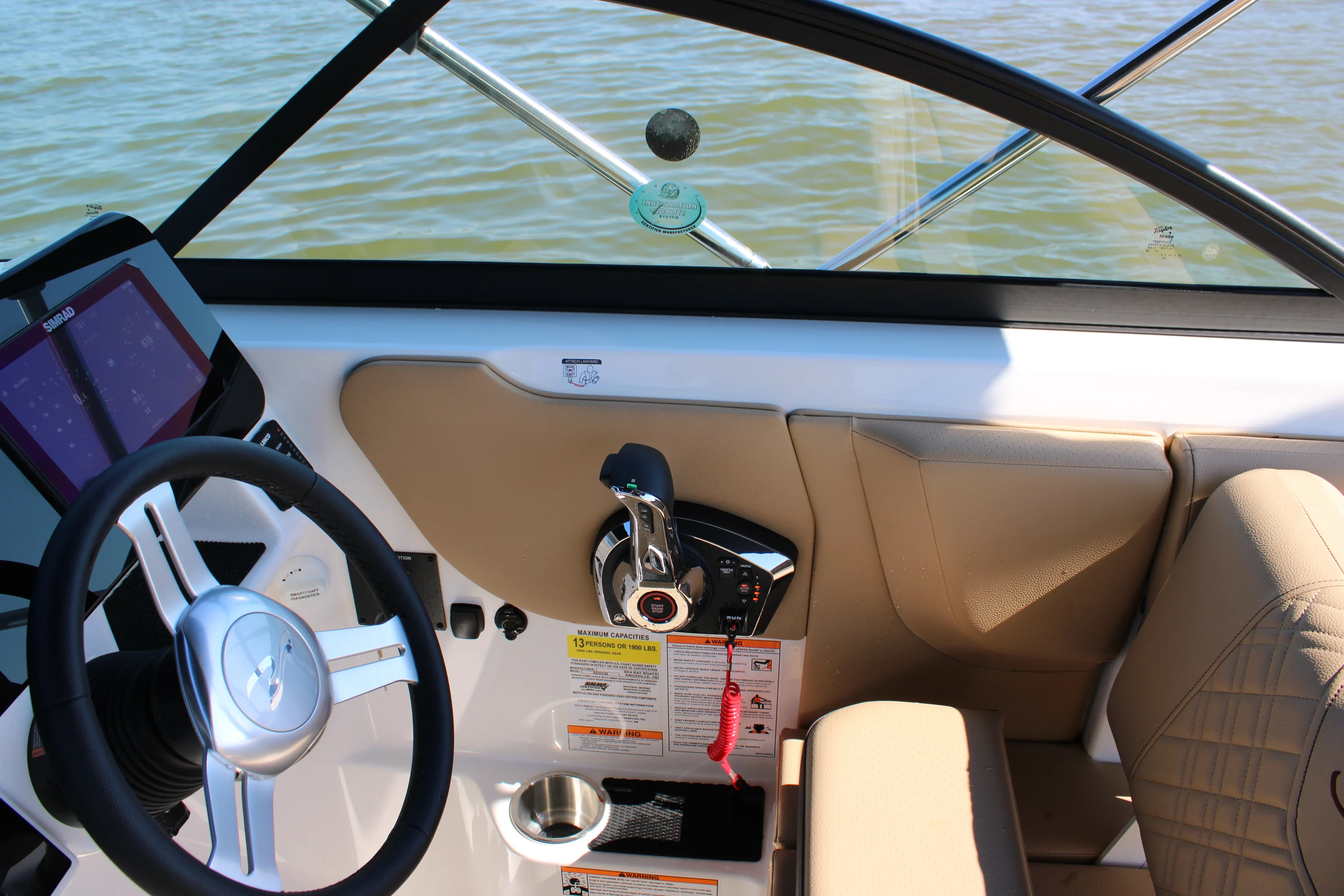 2026 Sea Ray SDX 230 Image Thumbnail #42