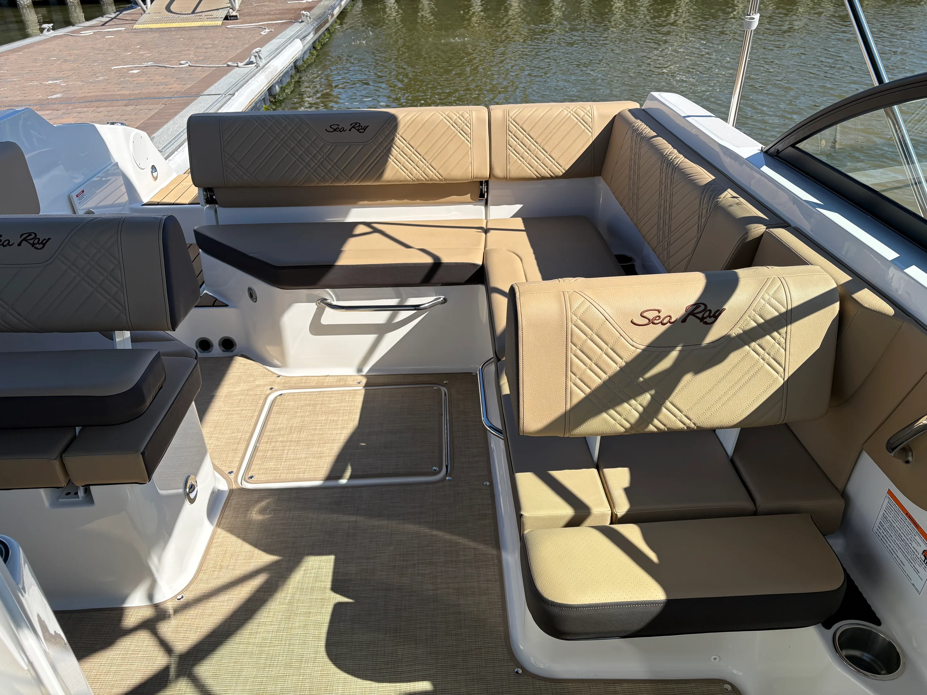 2026 Sea Ray SDX 230 Image Thumbnail #17