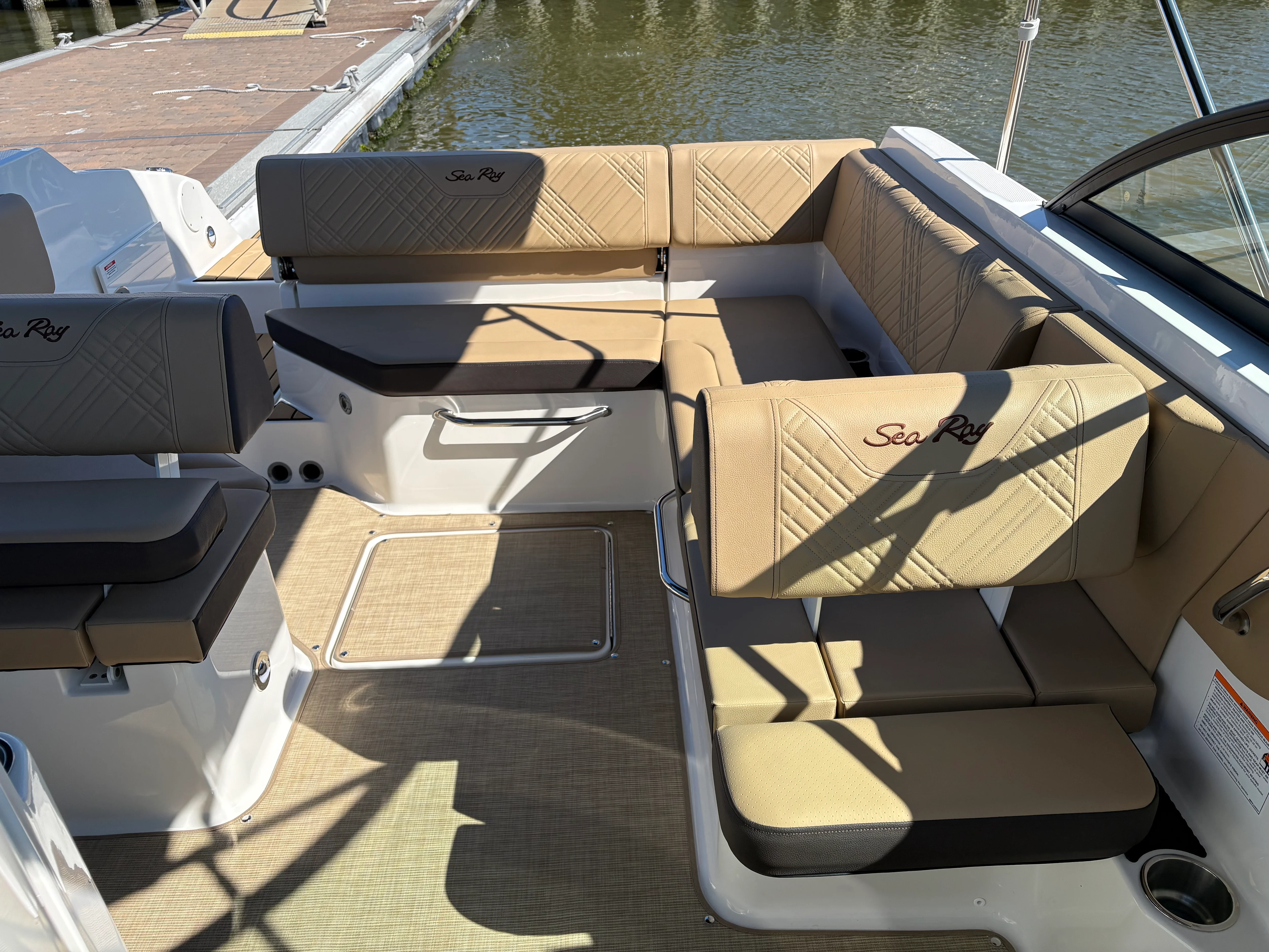 2026 Sea Ray SDX 230 Image Thumbnail #17