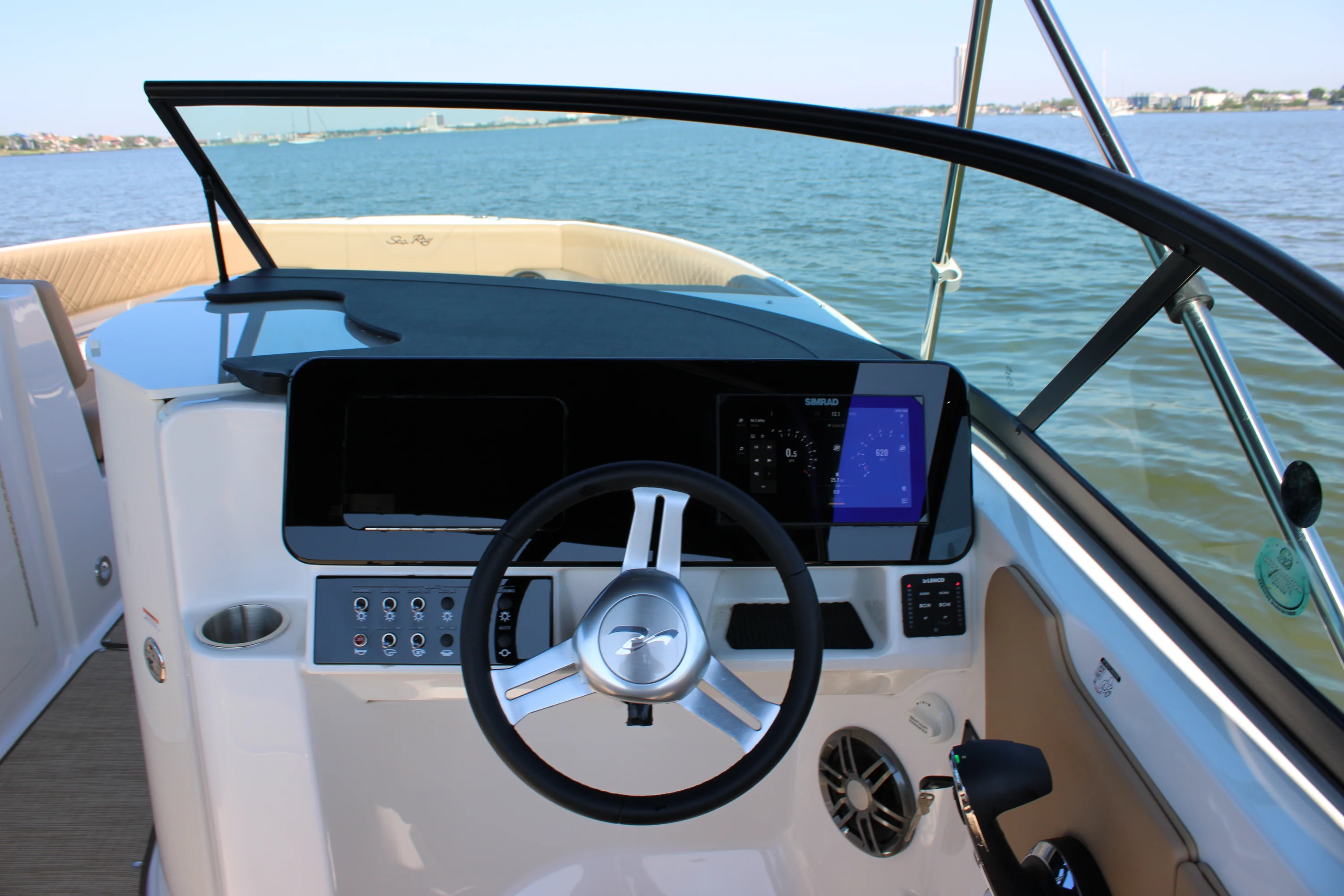 2026 Sea Ray SDX 230 Image Thumbnail #46