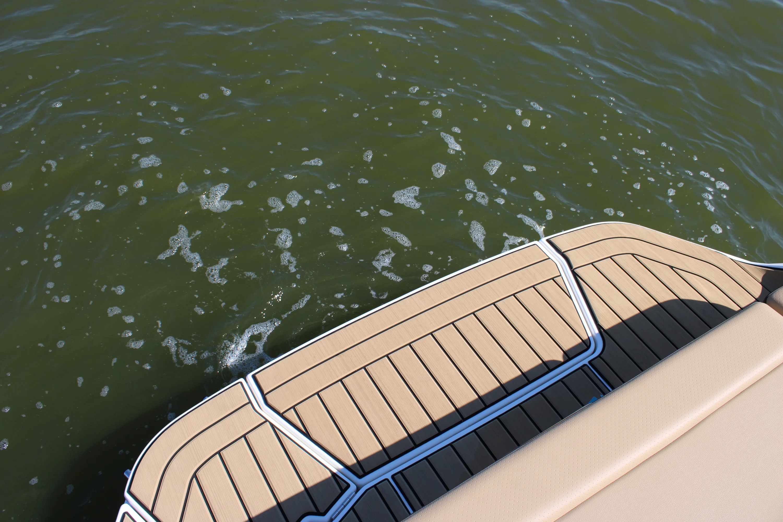 2026 Sea Ray SDX 230 Image Thumbnail #23