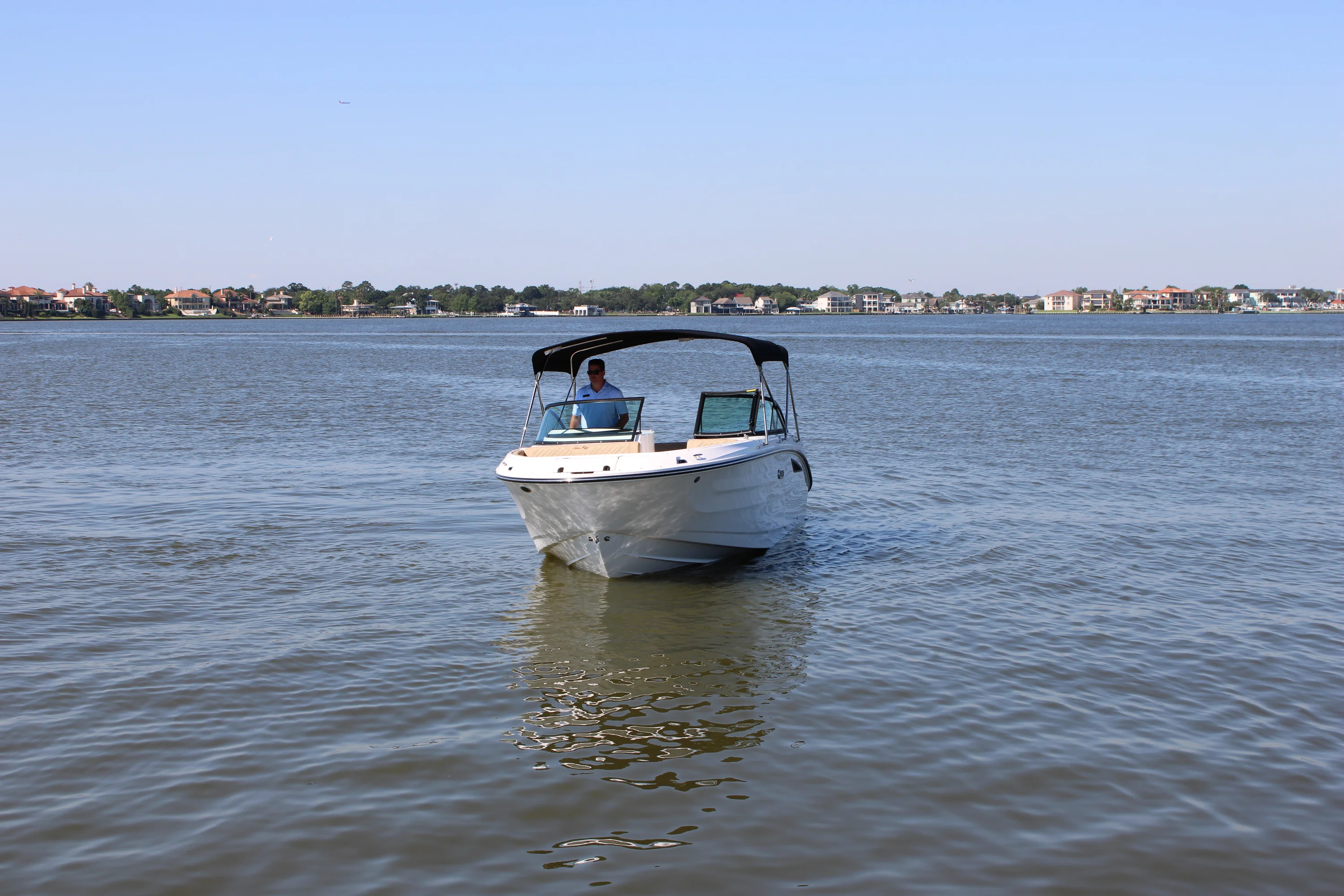 2026 Sea Ray SDX 230 Image Thumbnail #18