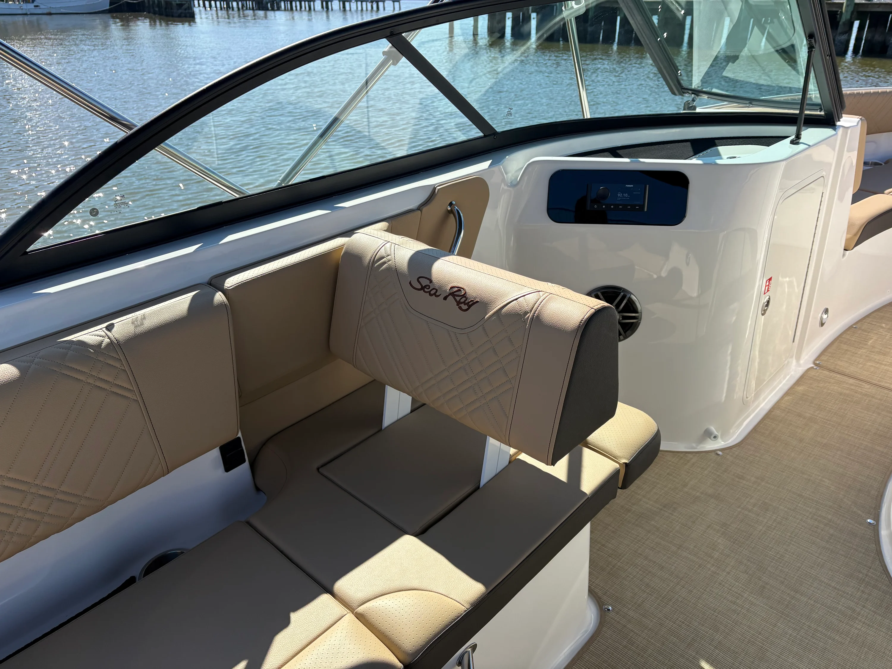 2026 Sea Ray SDX 230 Image Thumbnail #21