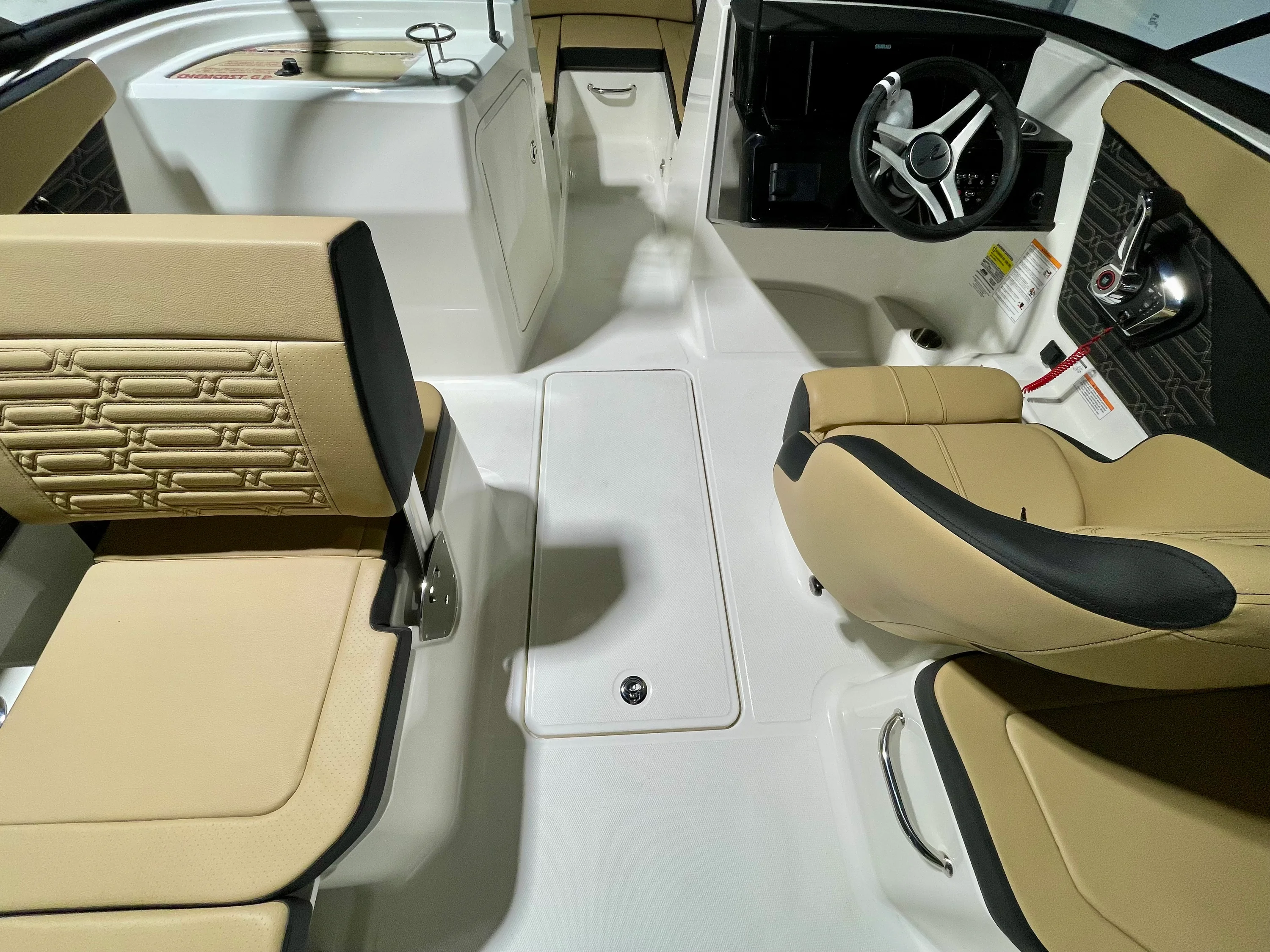 2026 Sea Ray SPX 210 Outboard Image Thumbnail #8