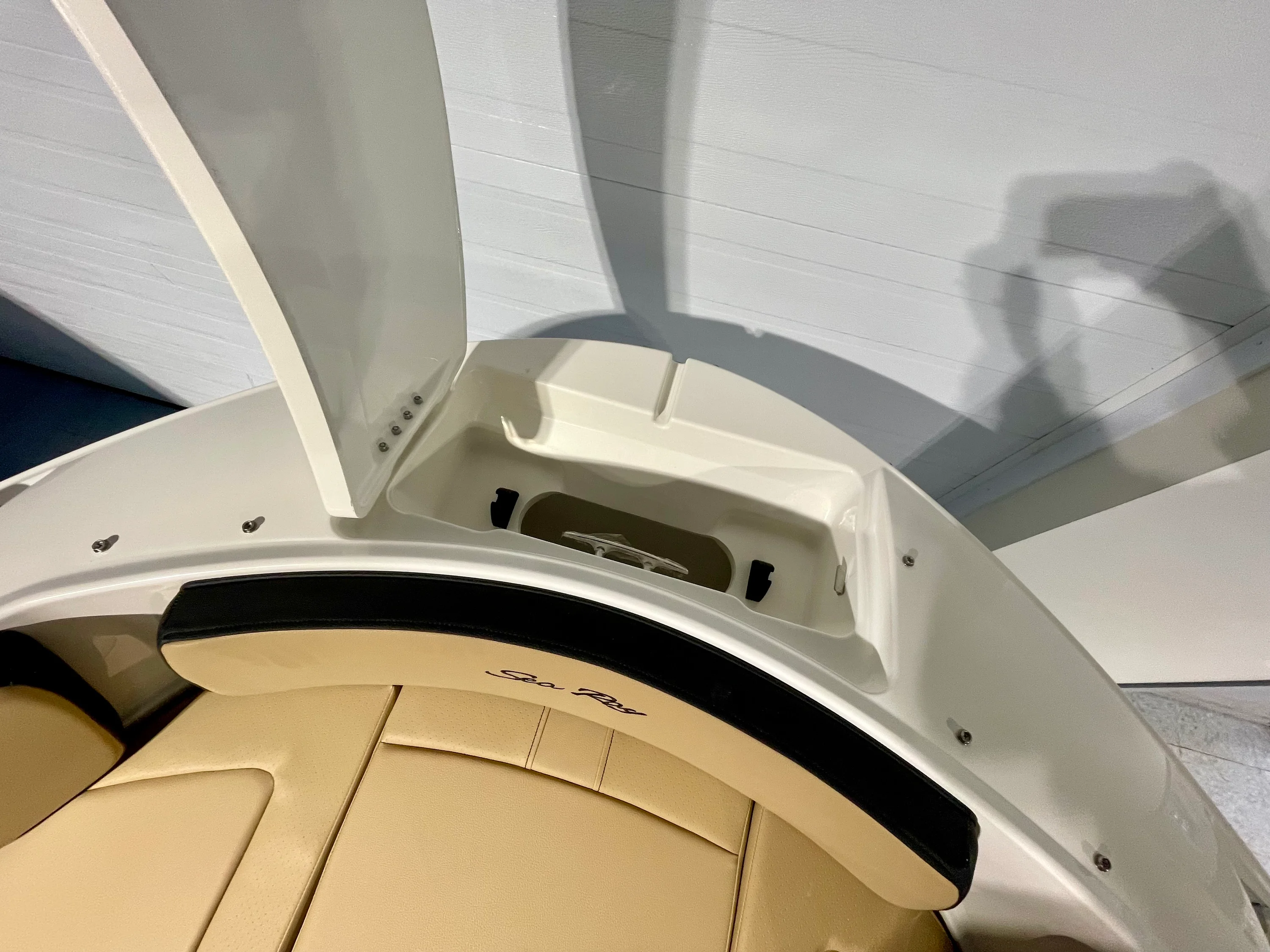 2026 Sea Ray SPX 210 Outboard Image Thumbnail #16