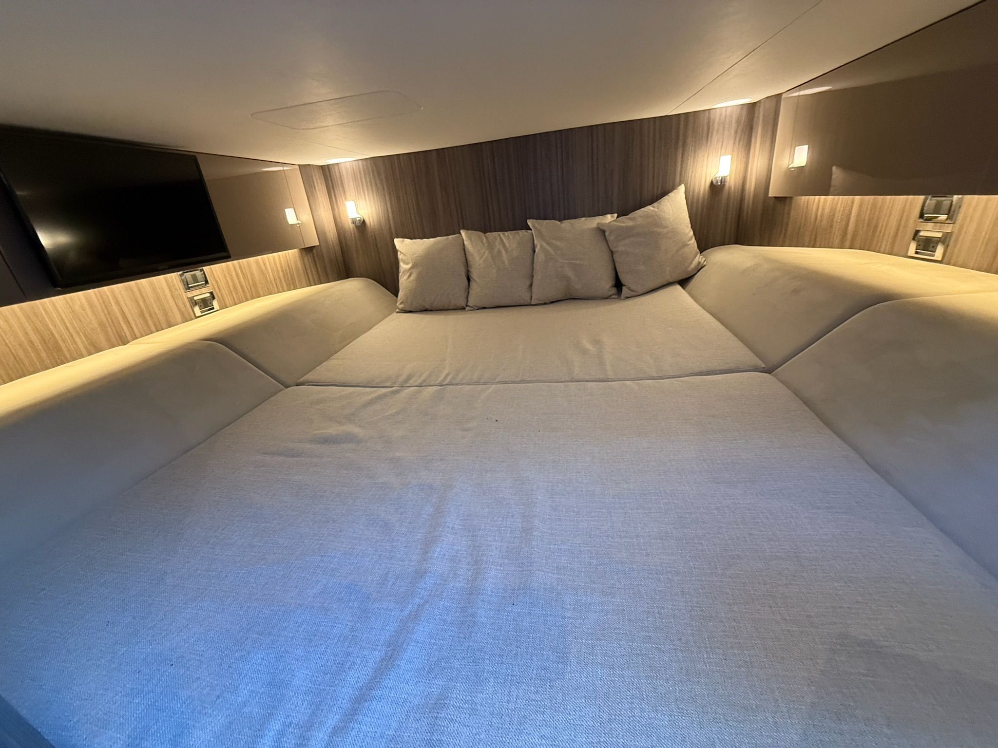 2021 Sea Ray 400 SLXRE Image Thumbnail #35