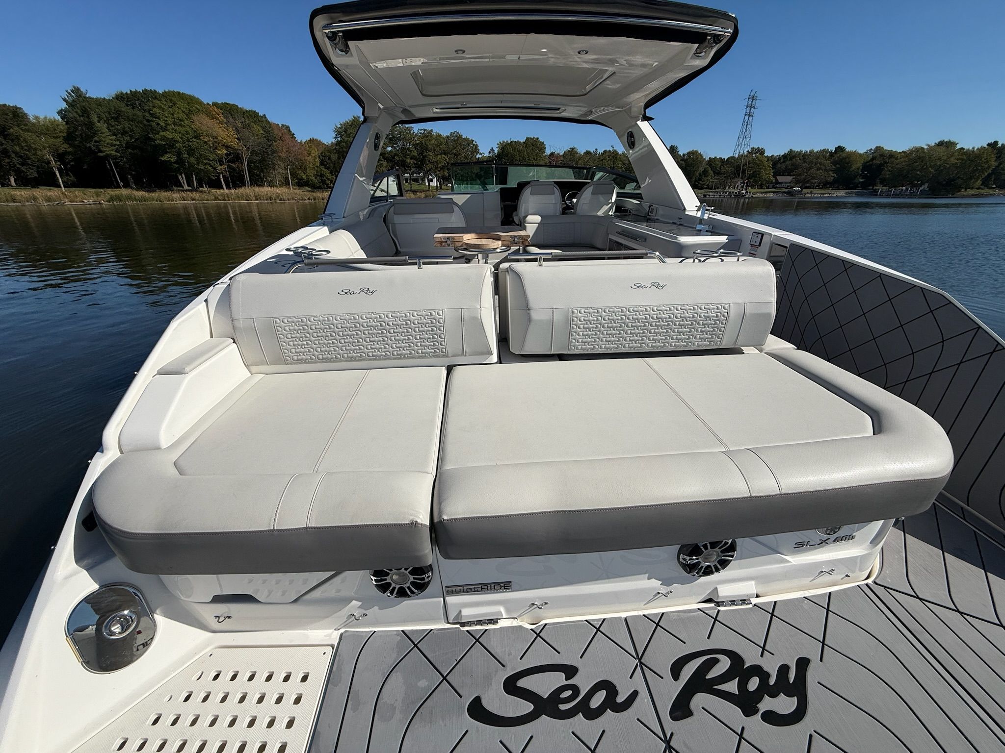 2021 Sea Ray 400 SLXRE Image Thumbnail #17