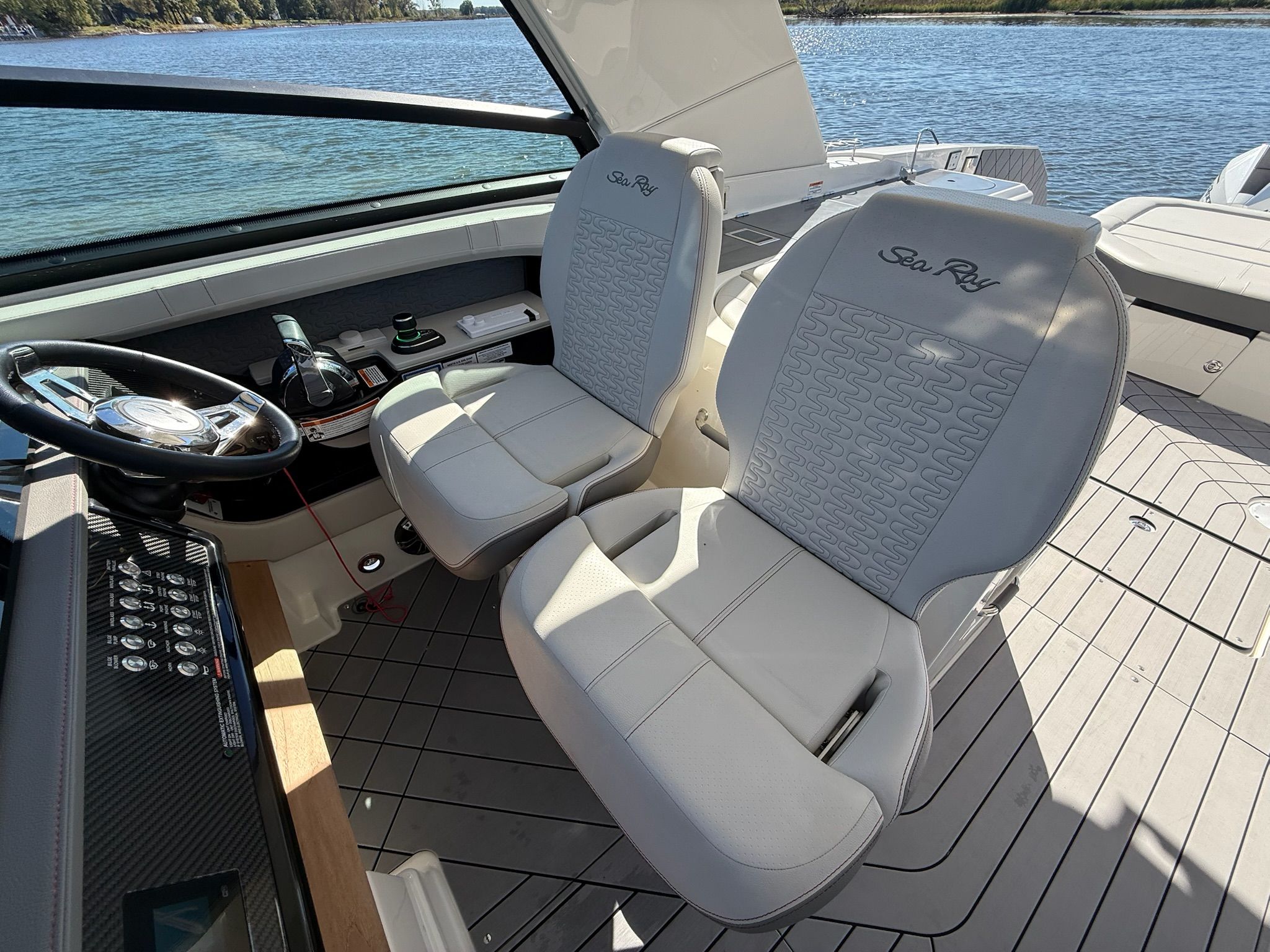 2021 Sea Ray 400 SLXRE Image Thumbnail #28