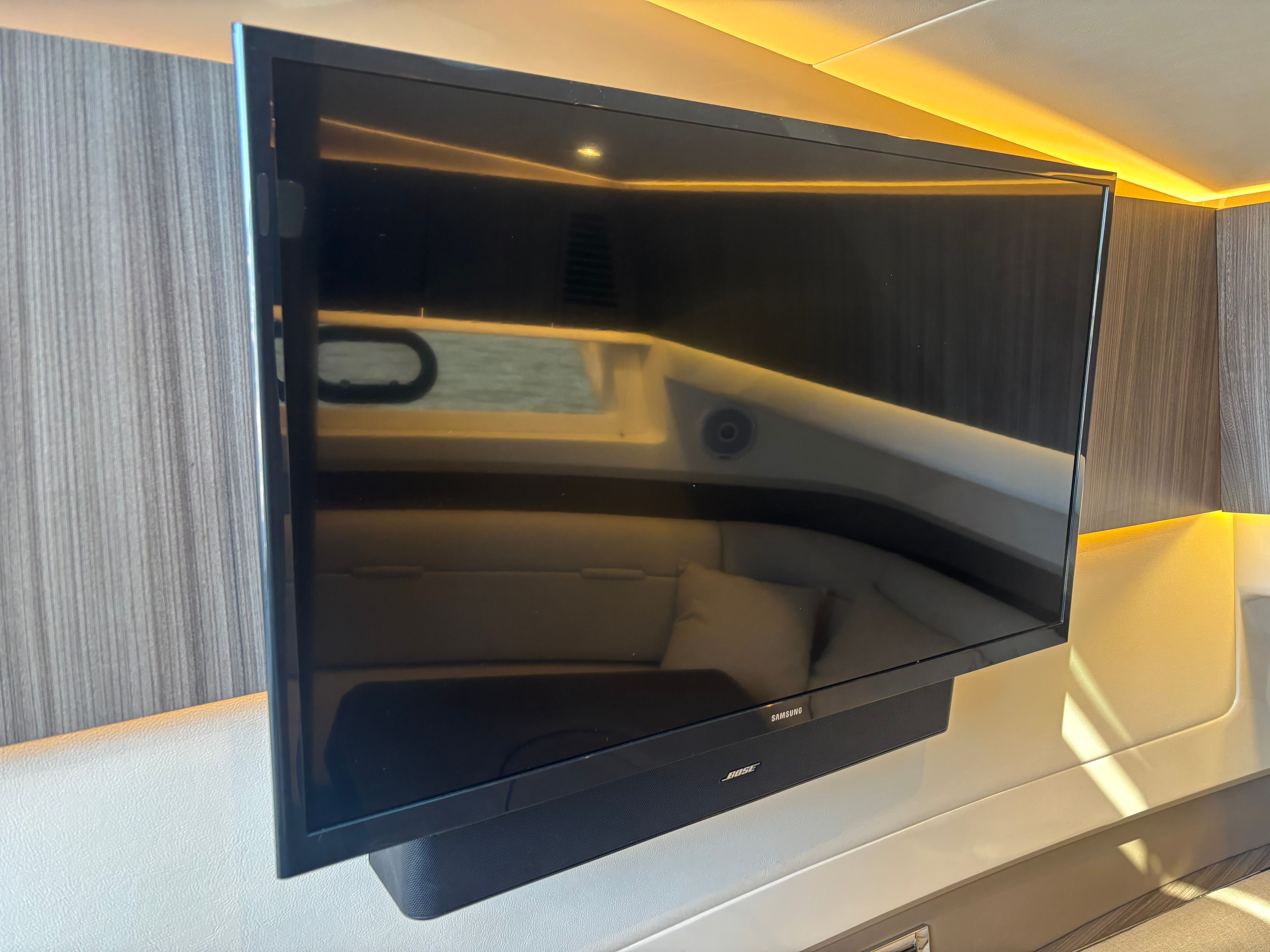 2021 Sea Ray 400 SLXRE Image Thumbnail #43