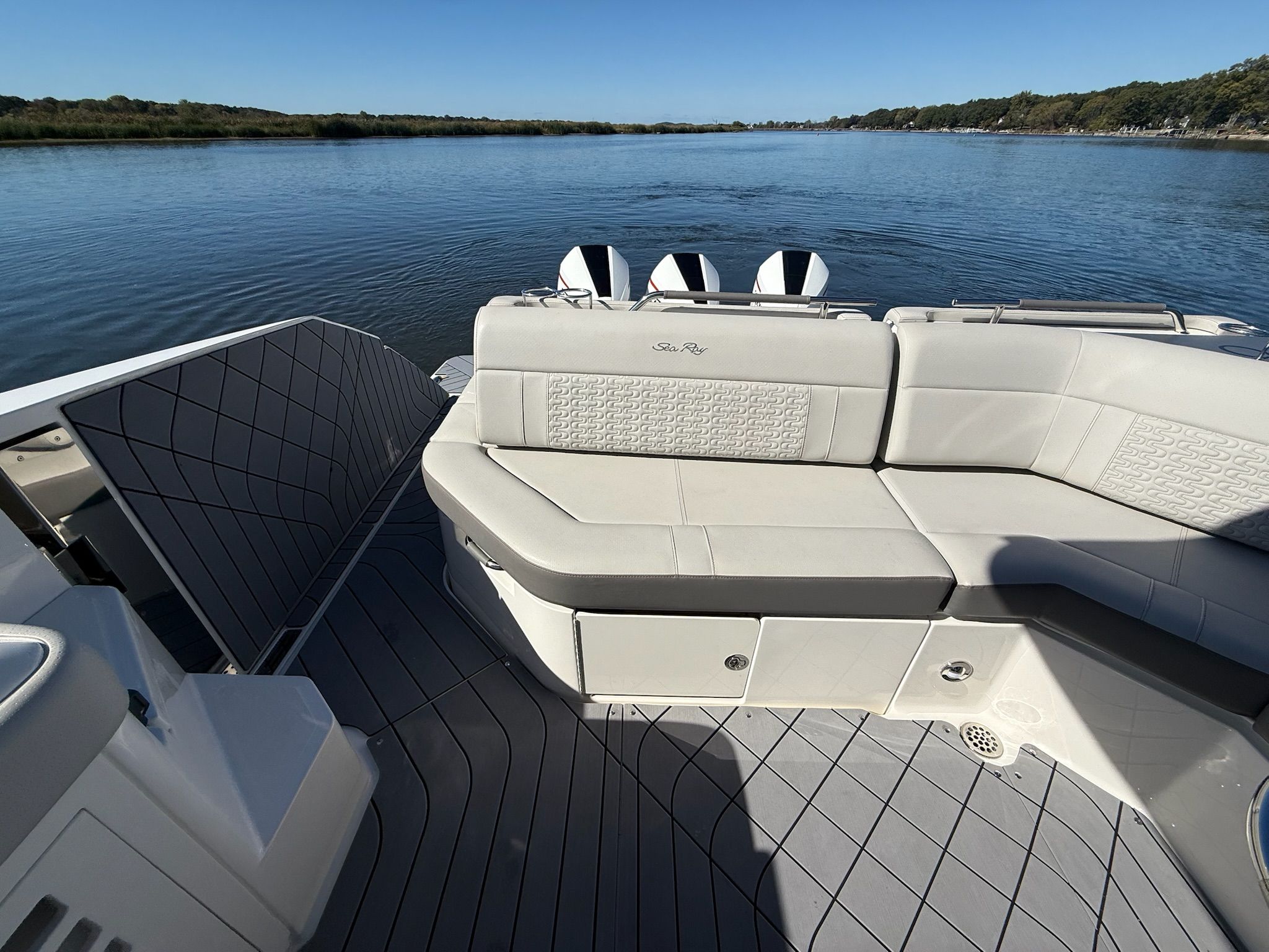 2021 Sea Ray 400 SLXRE Image Thumbnail #21