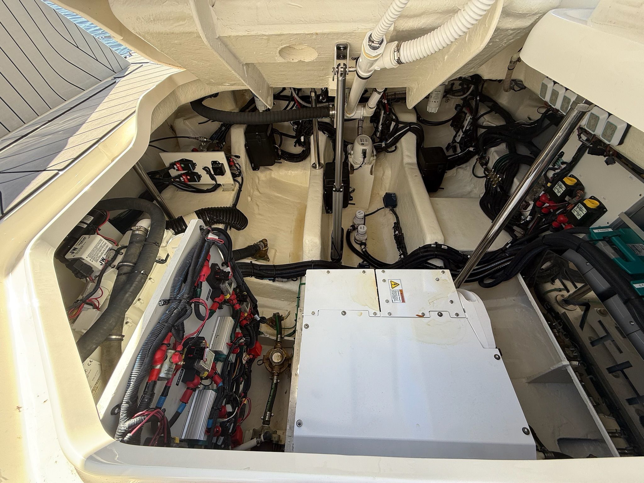 2021 Sea Ray 400 SLXRE Image Thumbnail #16