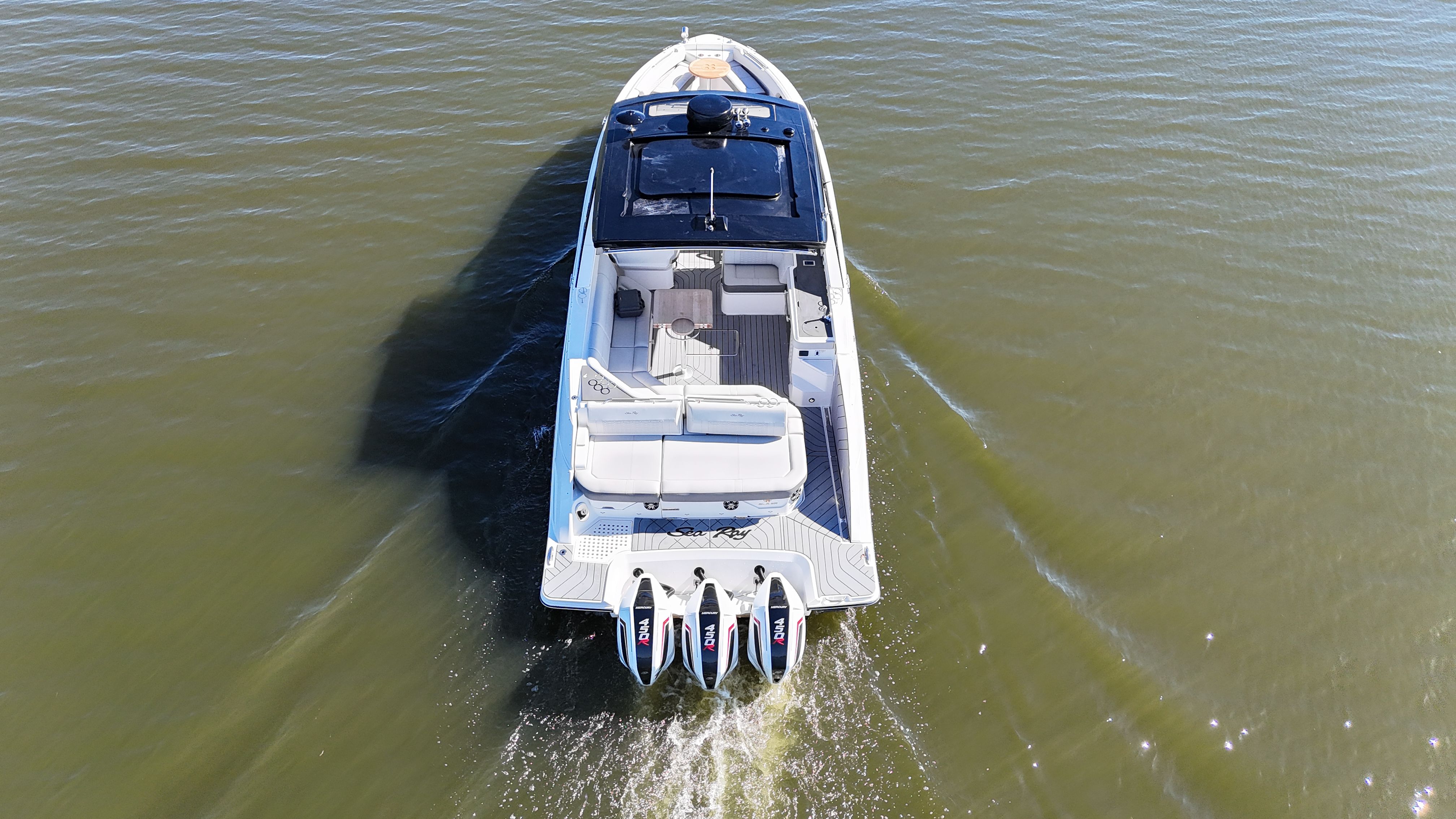 2021 Sea Ray 400 SLXRE Image Thumbnail #2