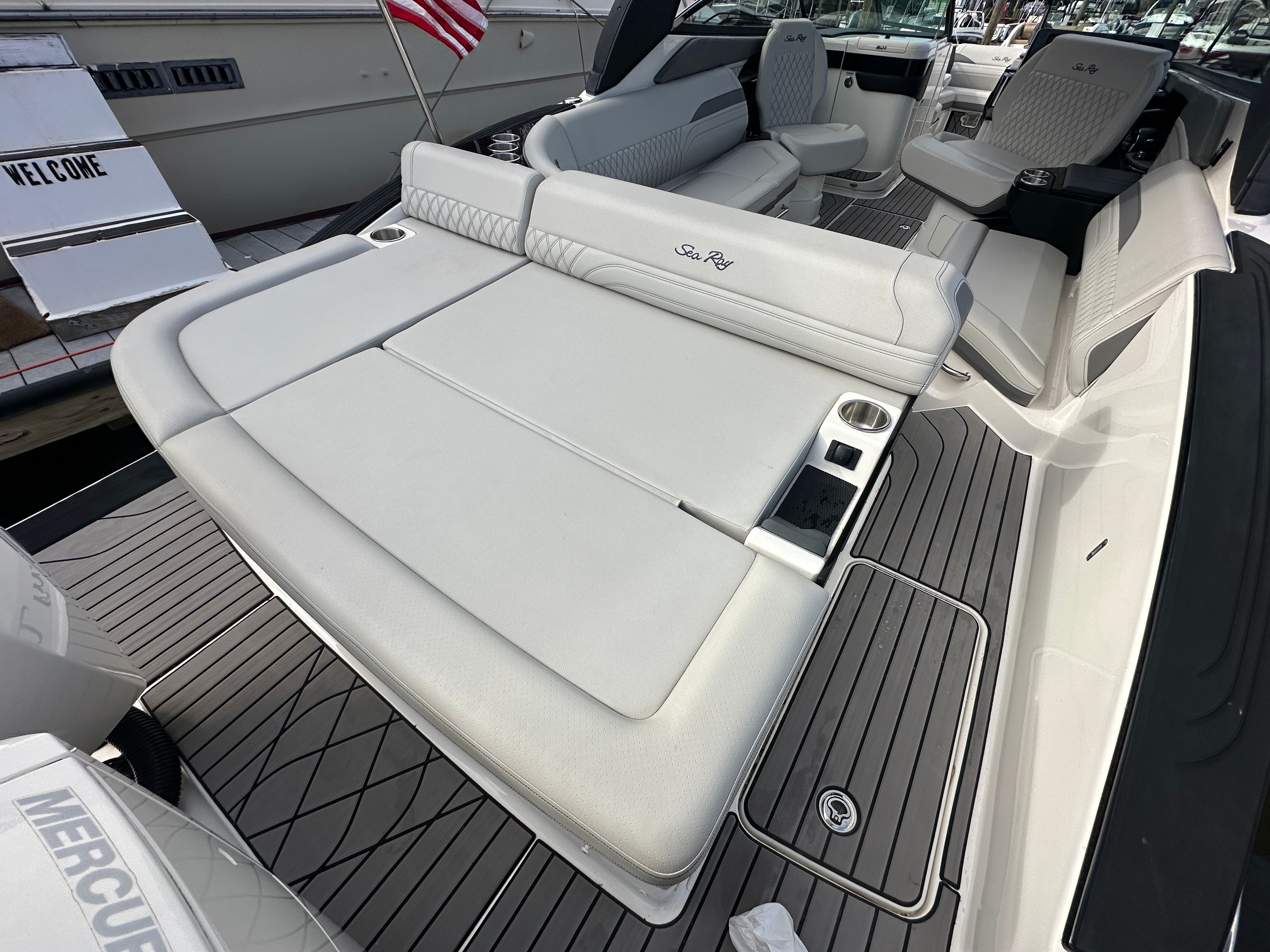 2024 Sea Ray 280 SLX OUTBOARD Image Thumbnail #15