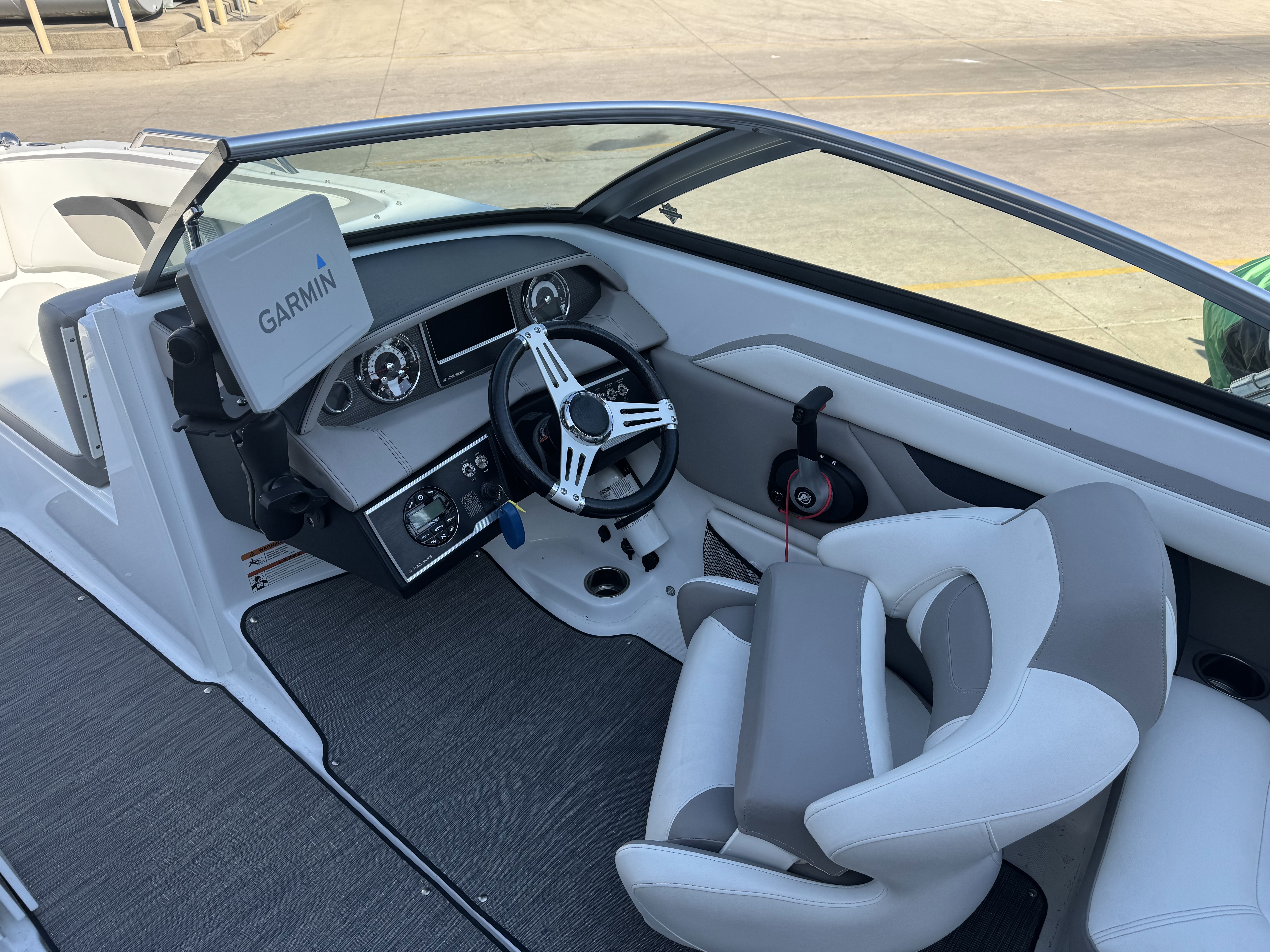 2020 Four Winns 220 HD Image Thumbnail #23