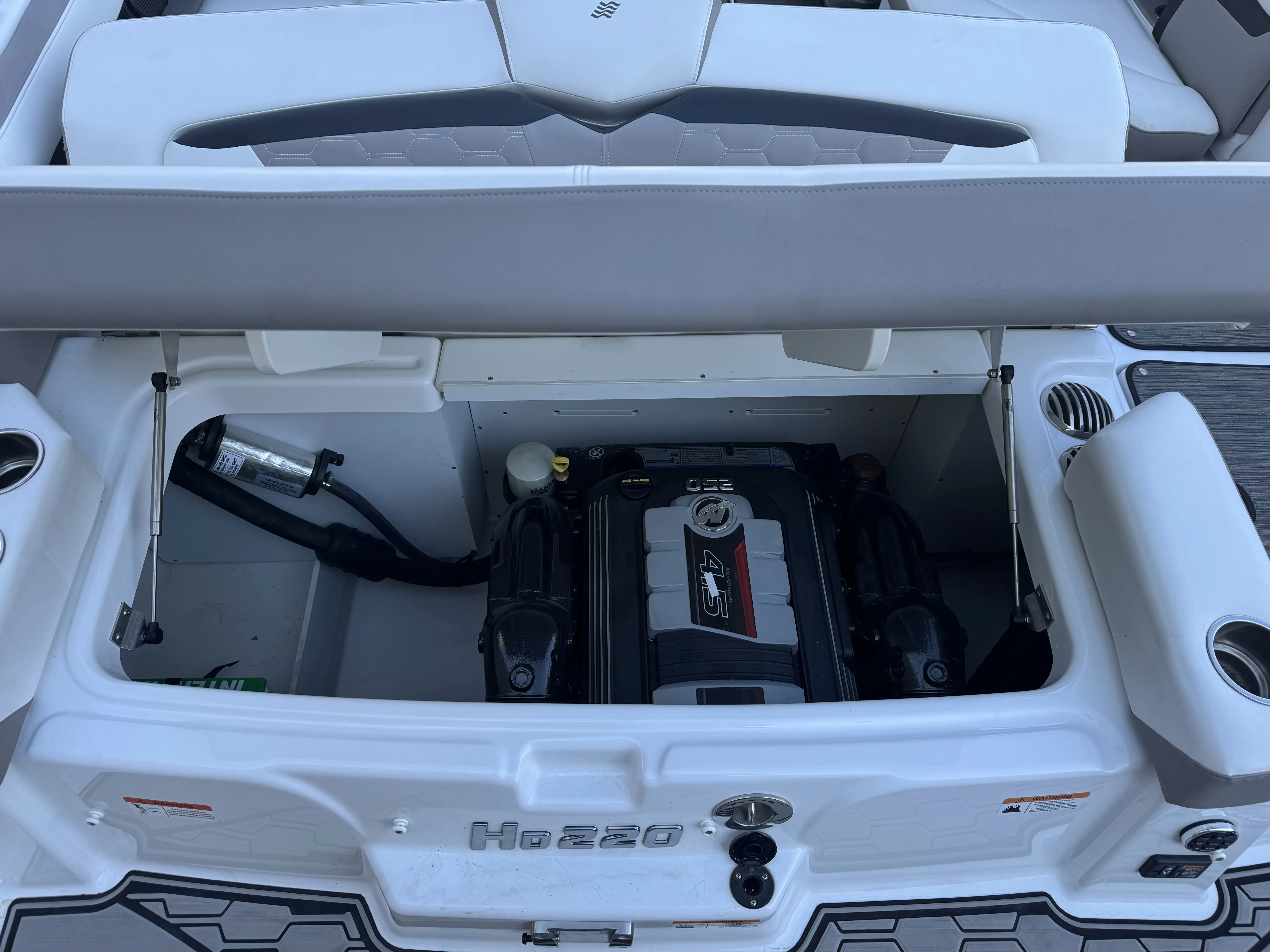 2020 Four Winns 220 HD Image Thumbnail #14