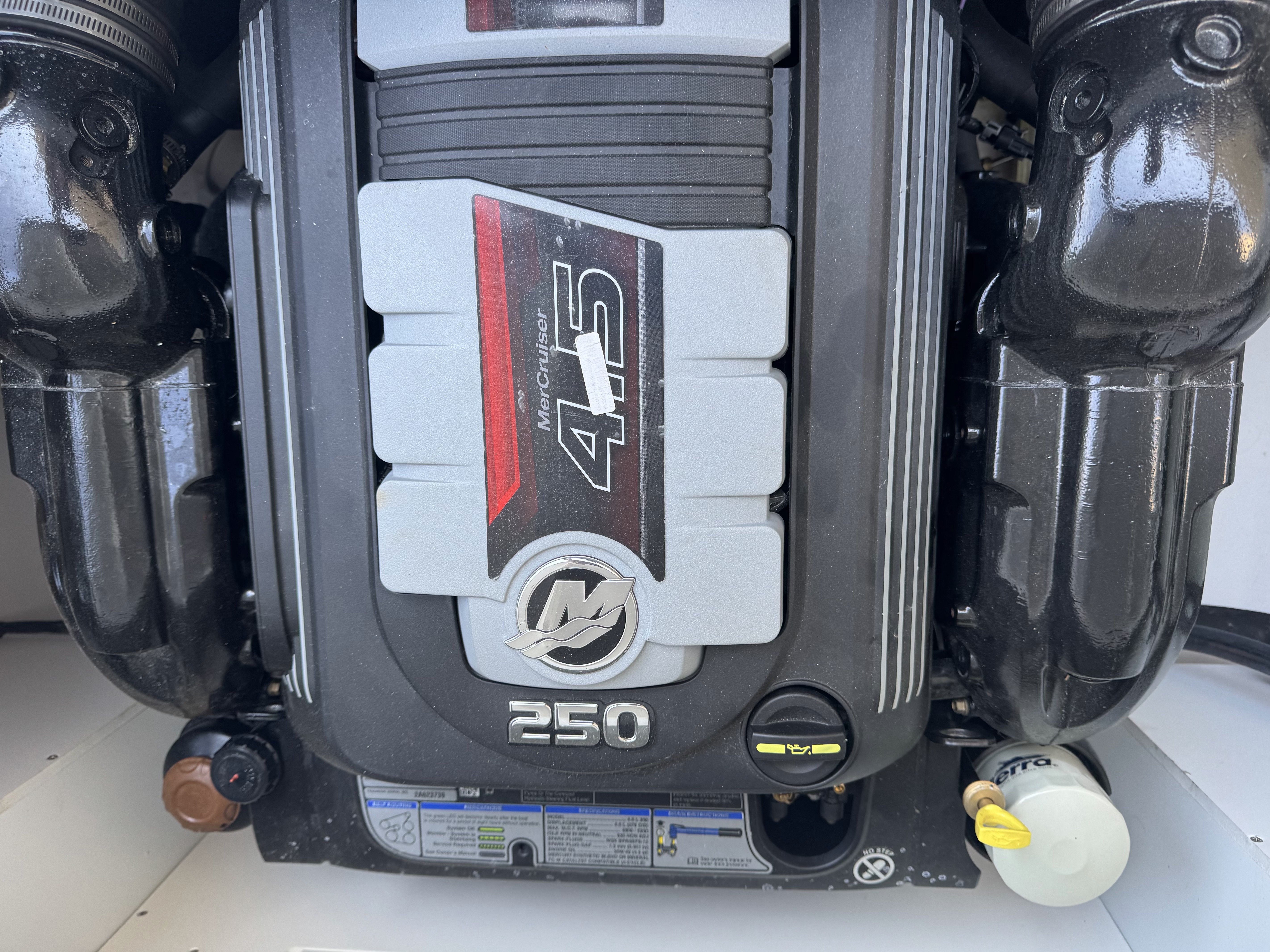 2020 Four Winns 220 HD Image Thumbnail #38