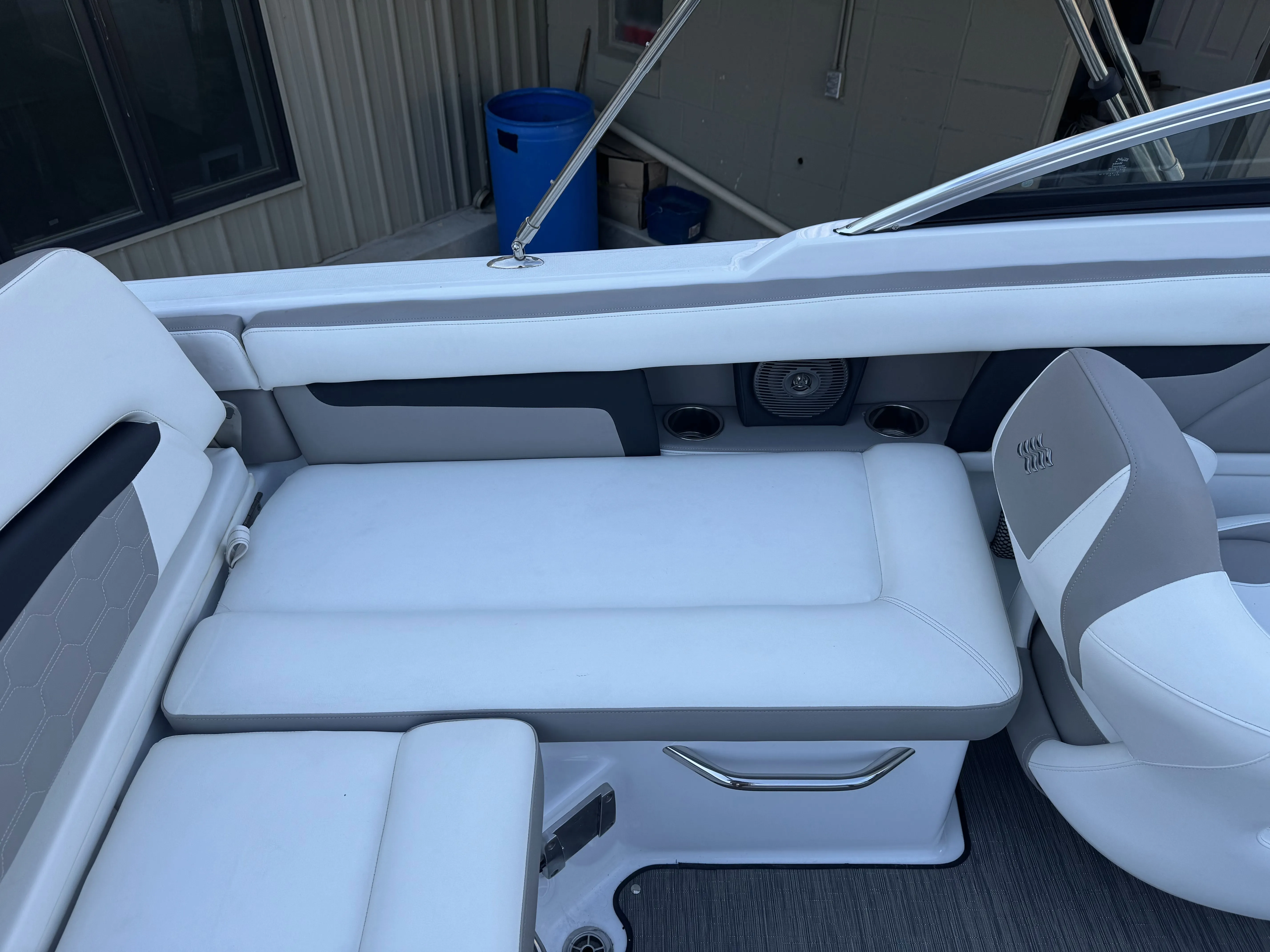 2020 Four Winns 220 HD Image Thumbnail #17