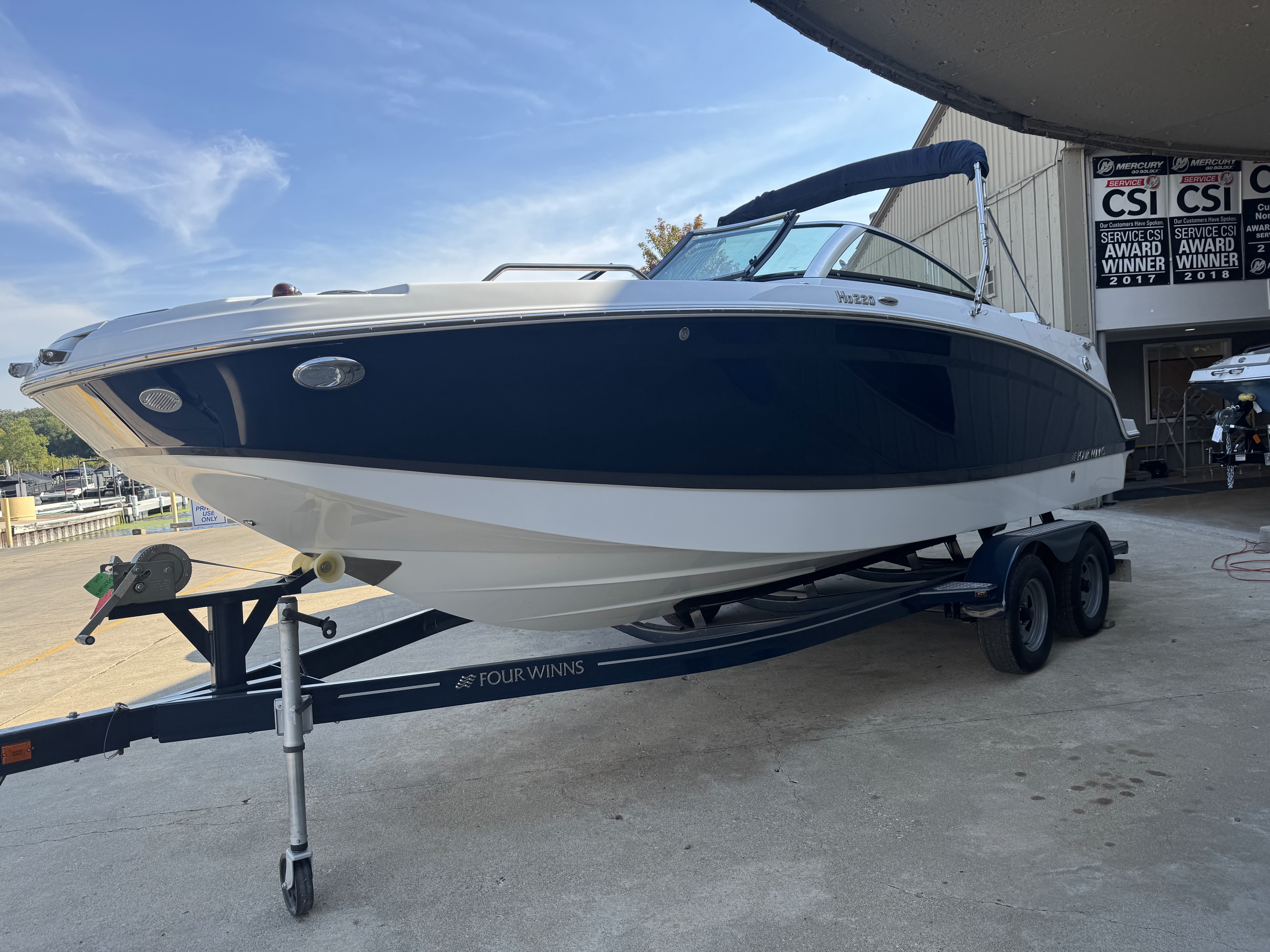 2020 Four Winns 220 HD Image Thumbnail #1