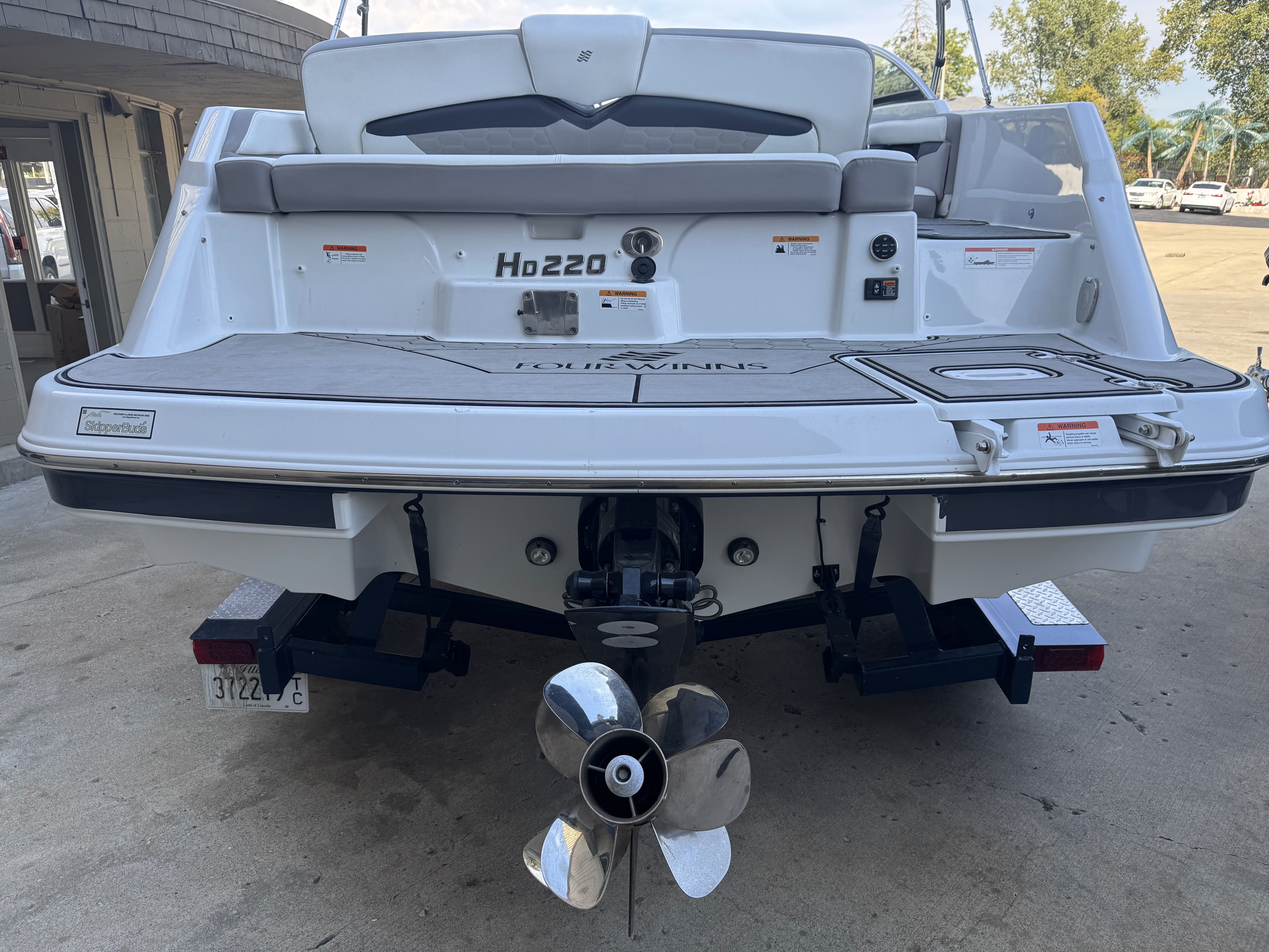 2020 Four Winns 220 HD Image Thumbnail #5