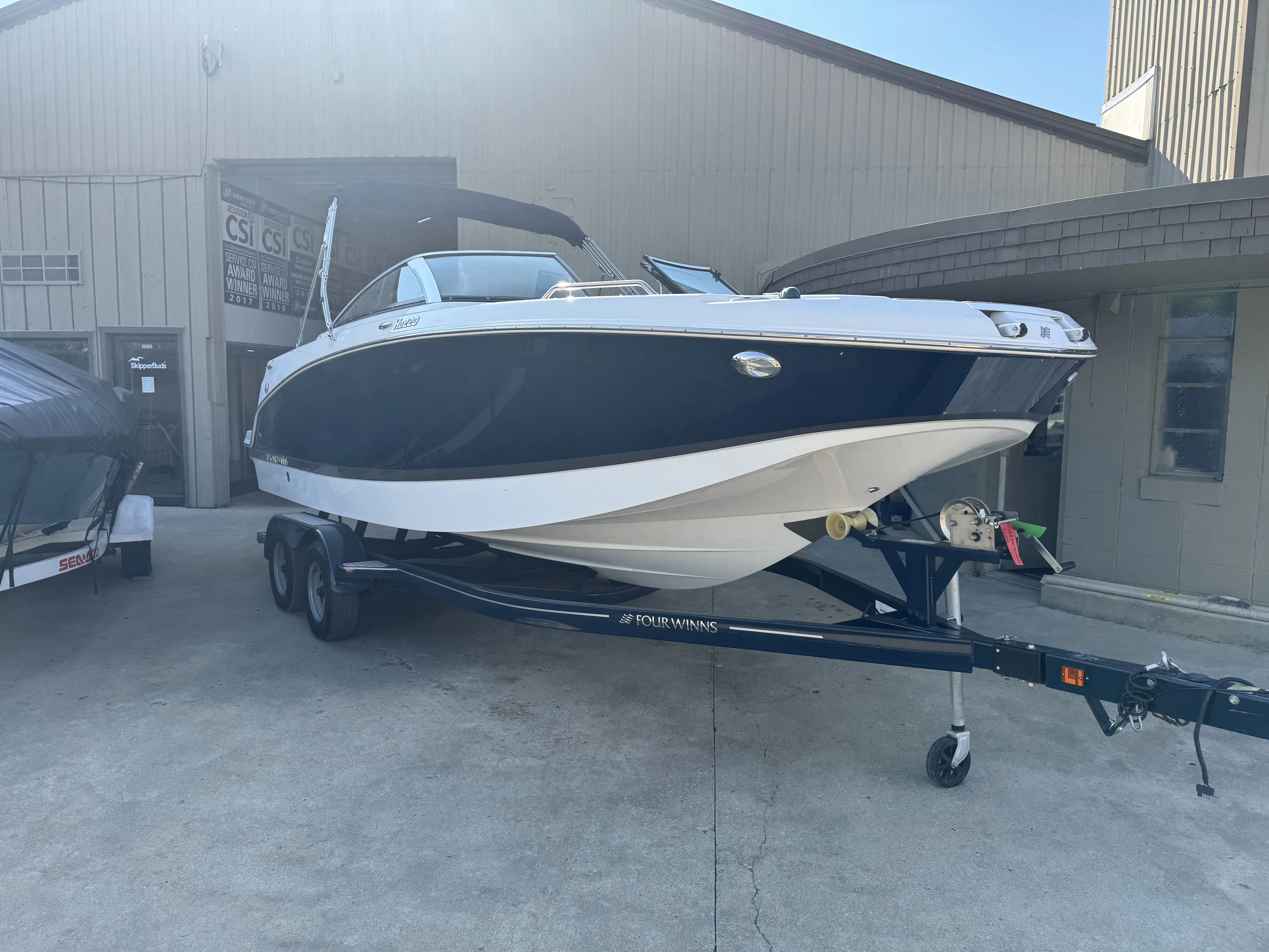 2020 Four Winns 220 HD Image Thumbnail #0