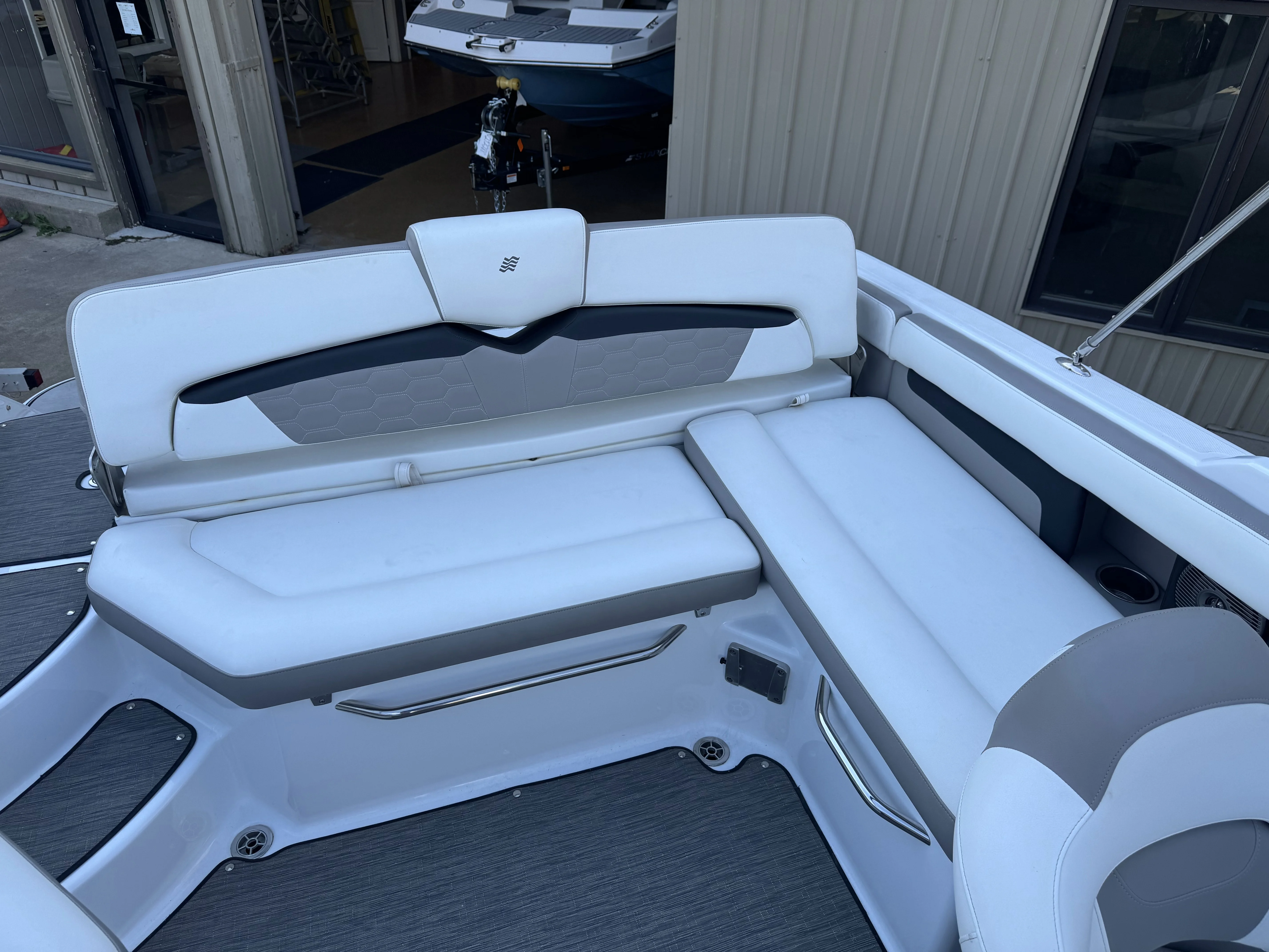 2020 Four Winns 220 HD Image Thumbnail #13