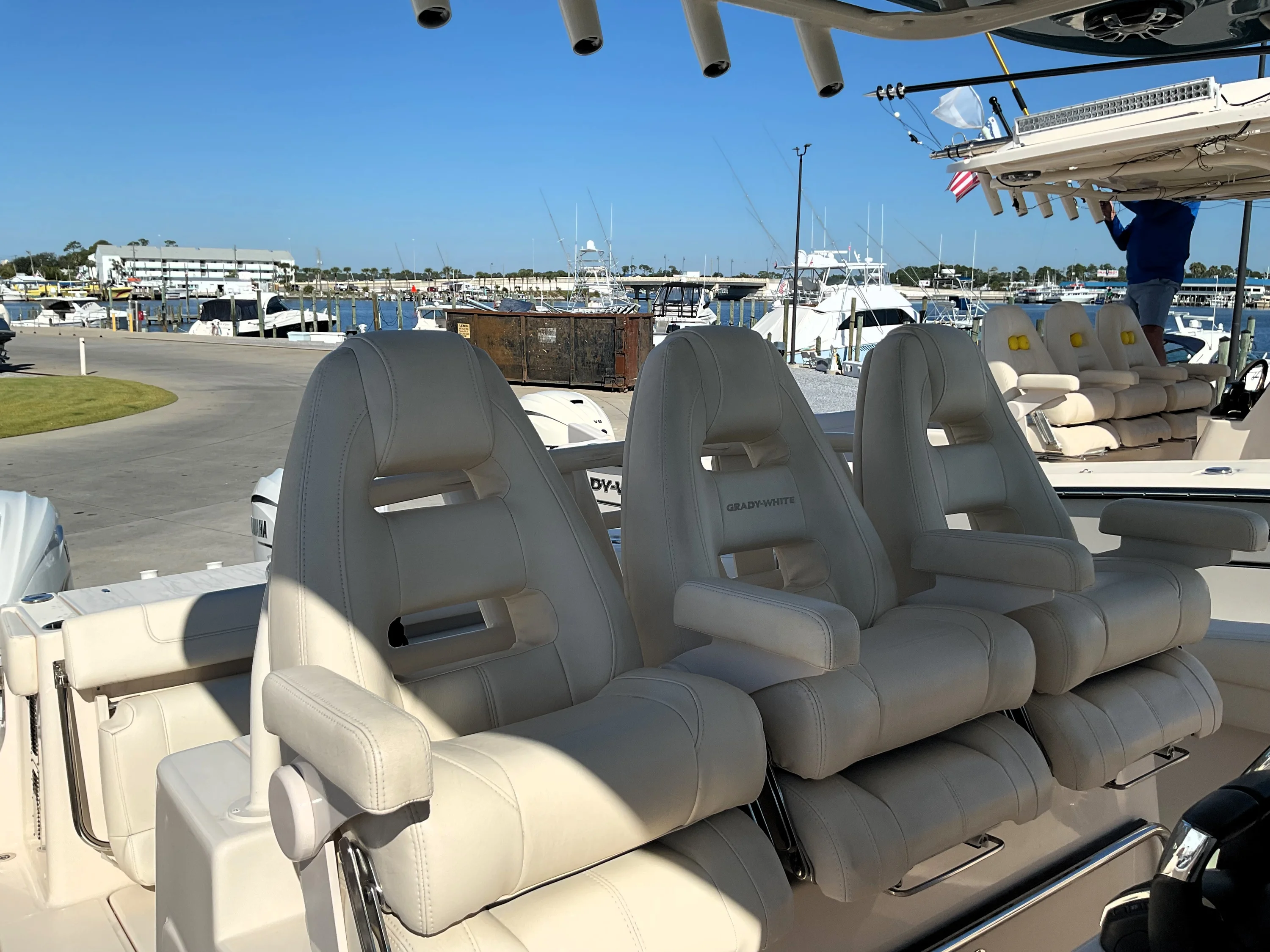 2021 Grady-White 336 CANYON Image Thumbnail #12