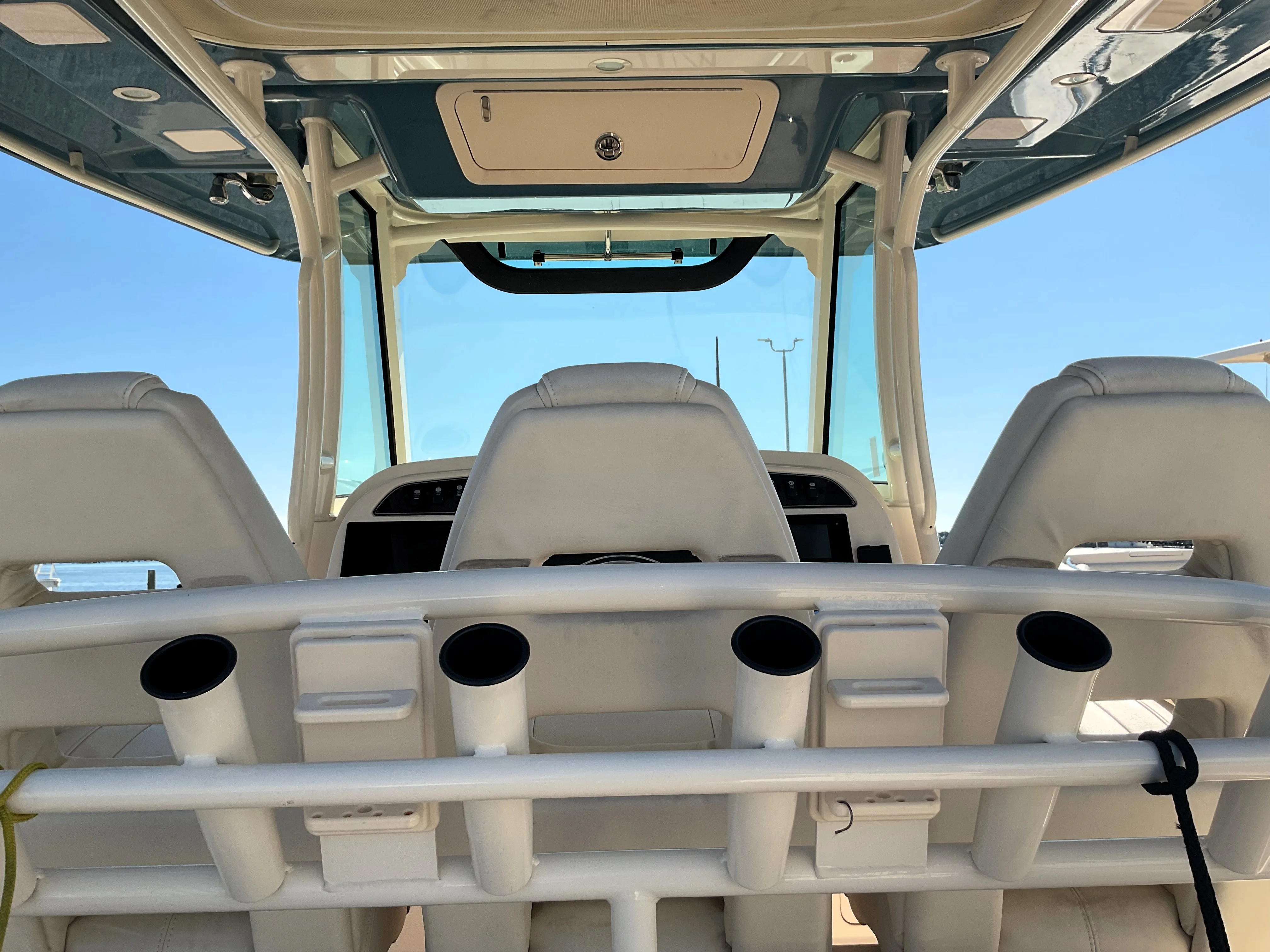 2021 Grady-White 336 CANYON Image Thumbnail #9