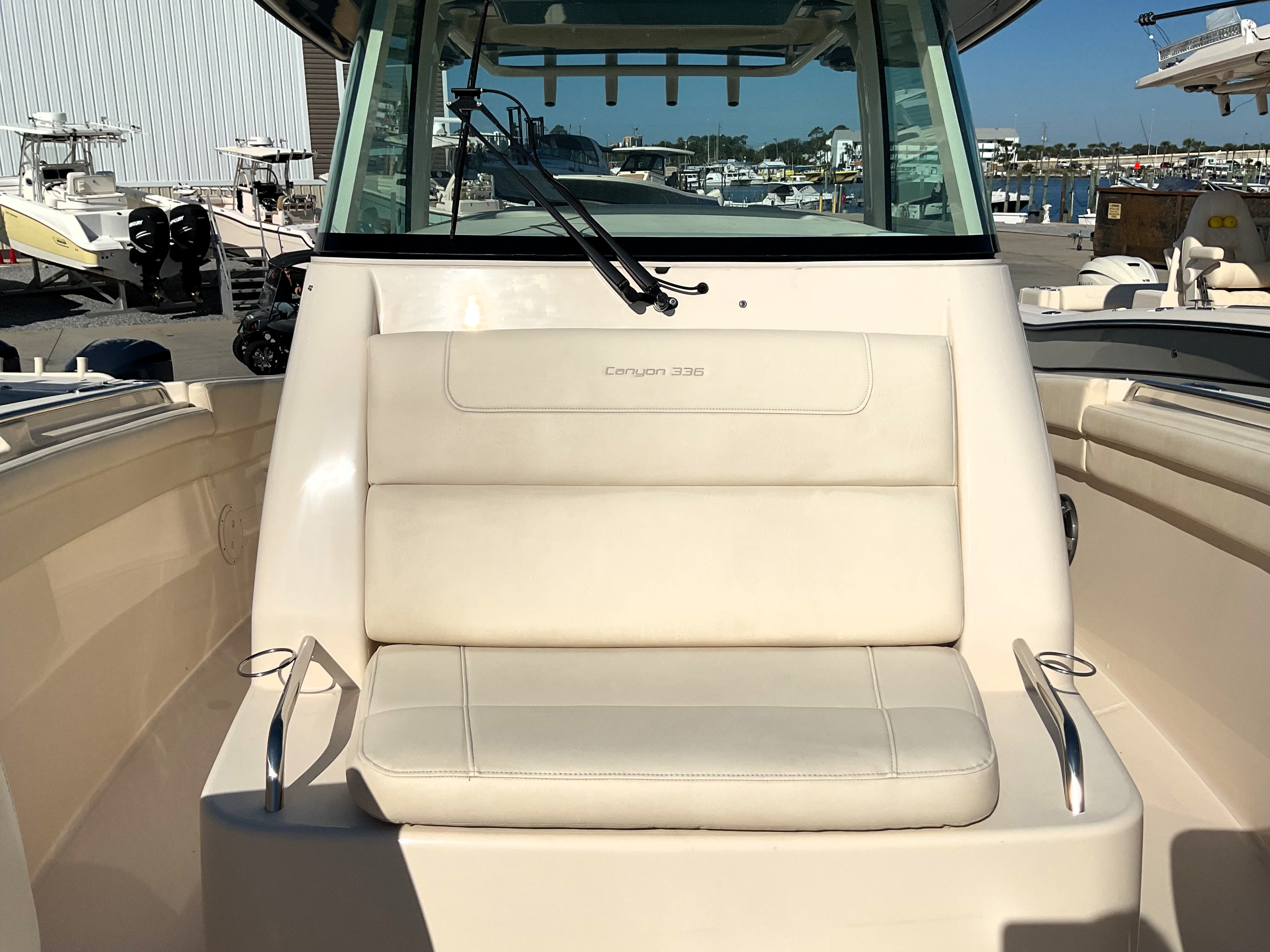 2021 Grady-White 336 CANYON Image Thumbnail #16