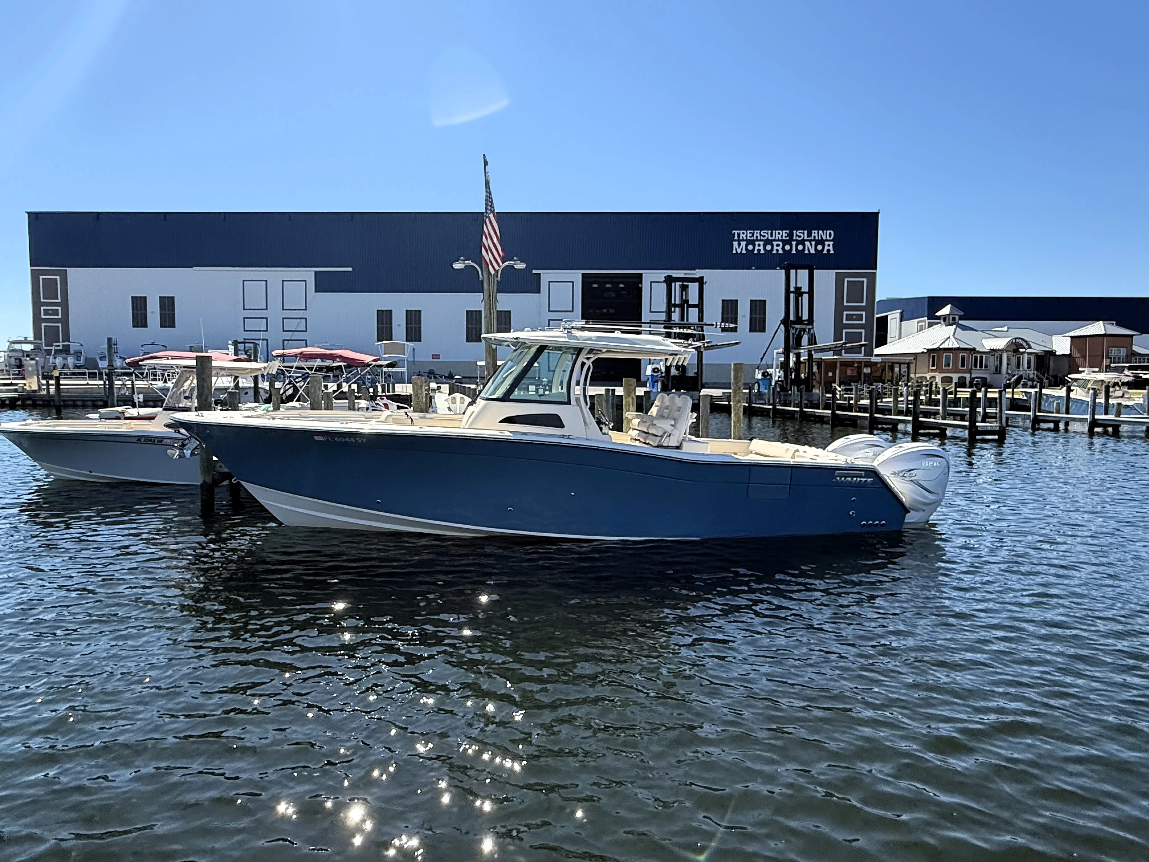 2021 Grady-White 336 CANYON Image Thumbnail #0