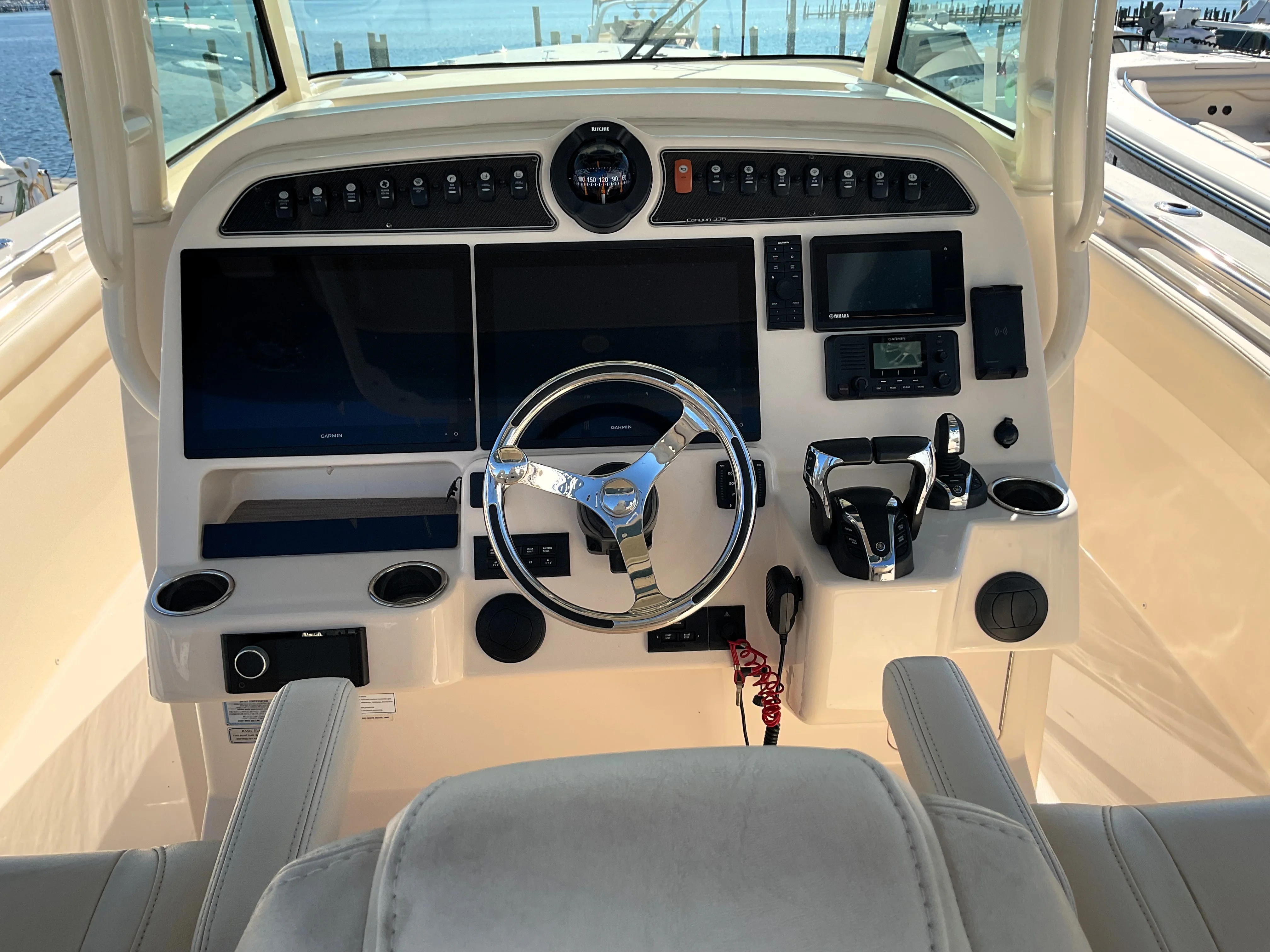 2021 Grady-White 336 CANYON Image Thumbnail #10