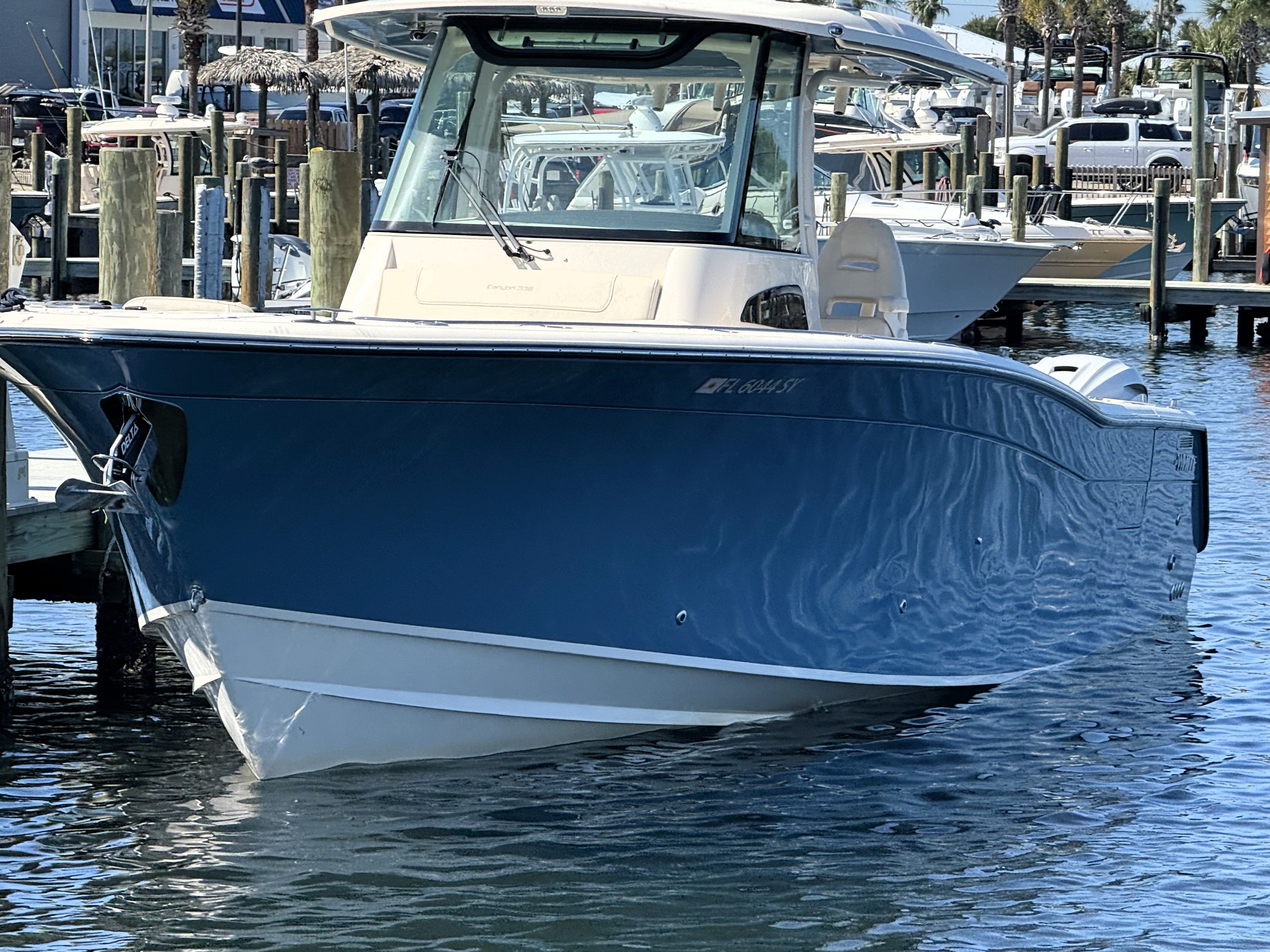 2021 Grady-White 336 CANYON Image Thumbnail #4