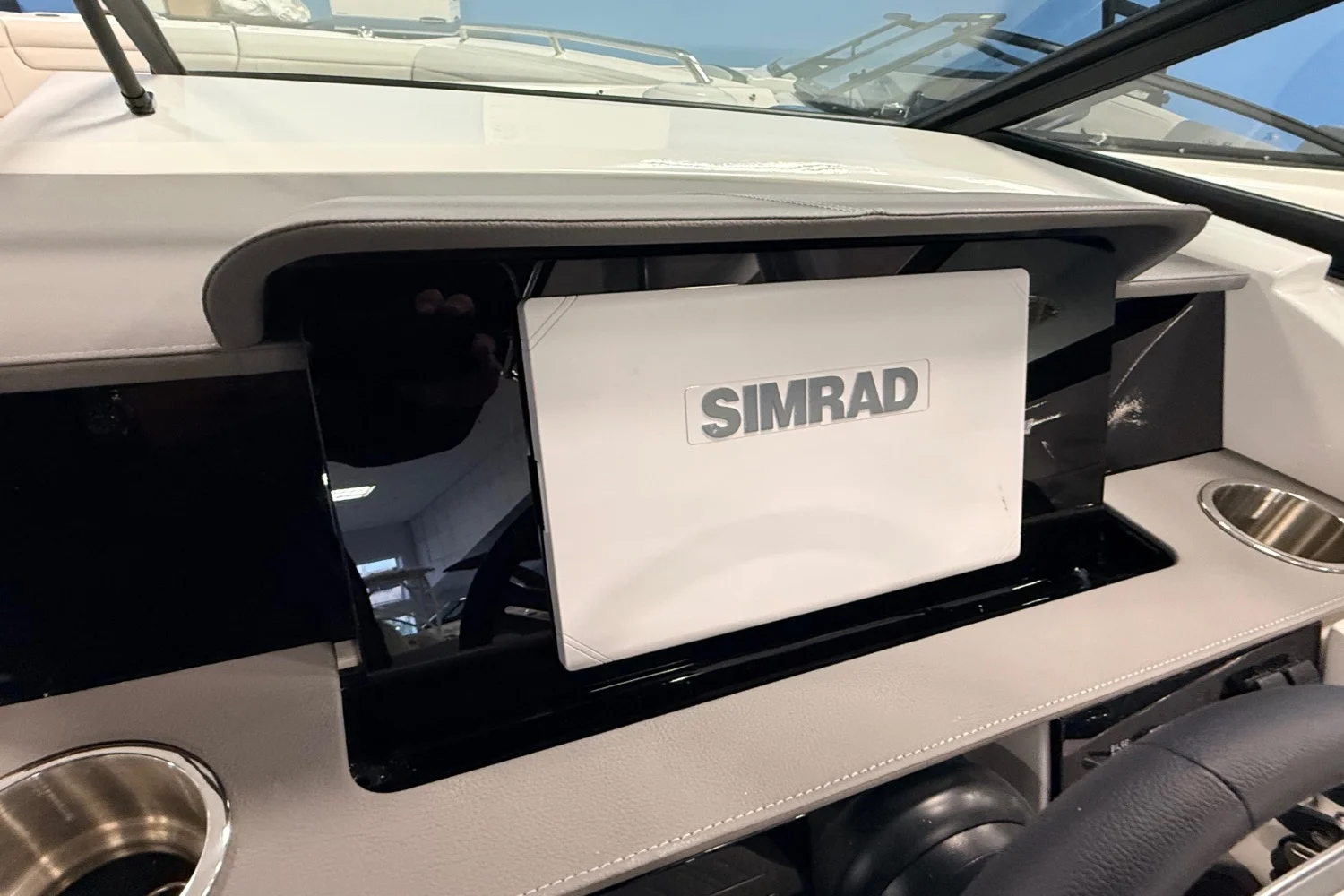 2026 Sea Ray SDX 290 Outboard Image Thumbnail #18