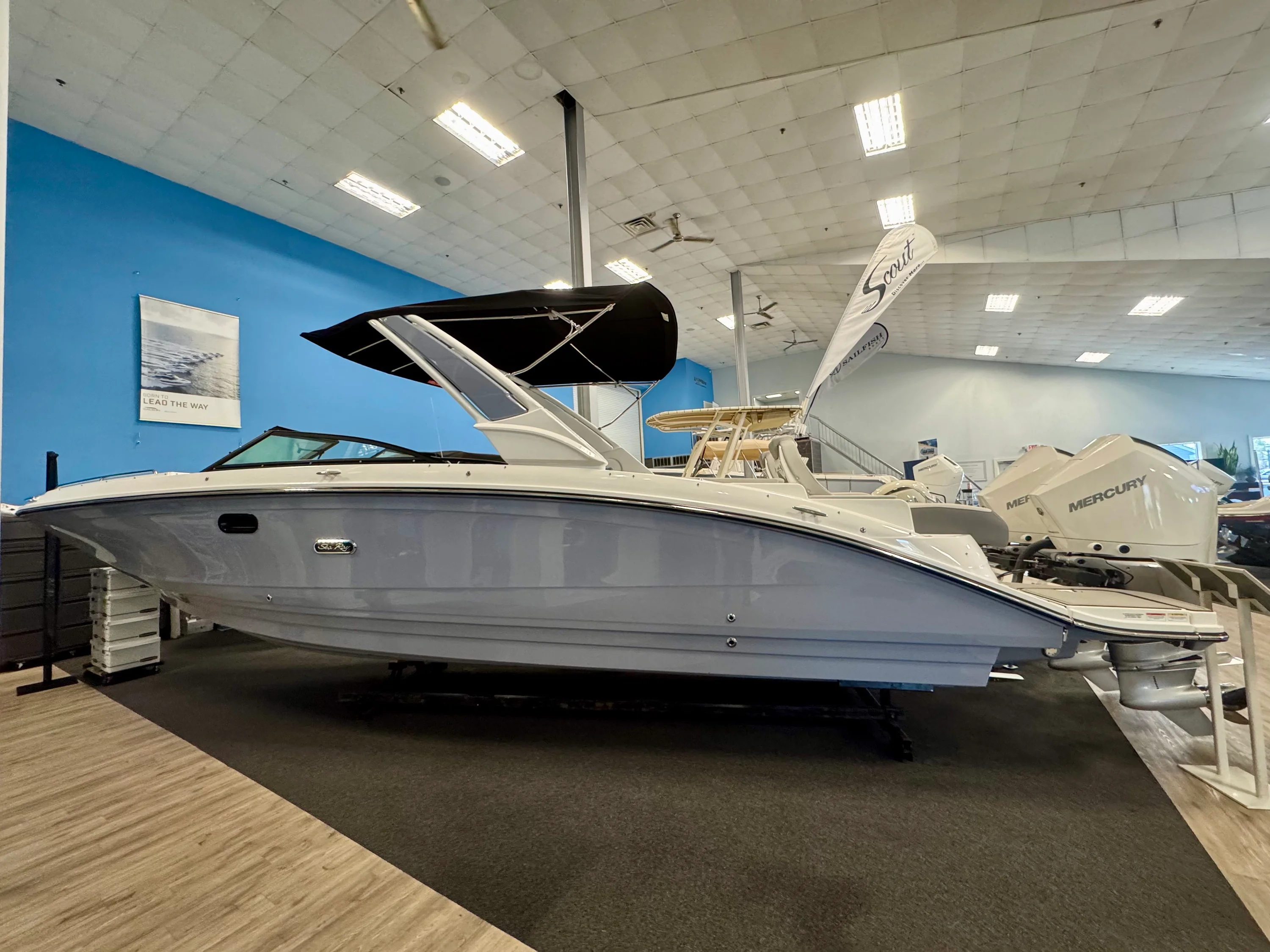 2026 Sea Ray SDX 290 Outboard Image Thumbnail #2