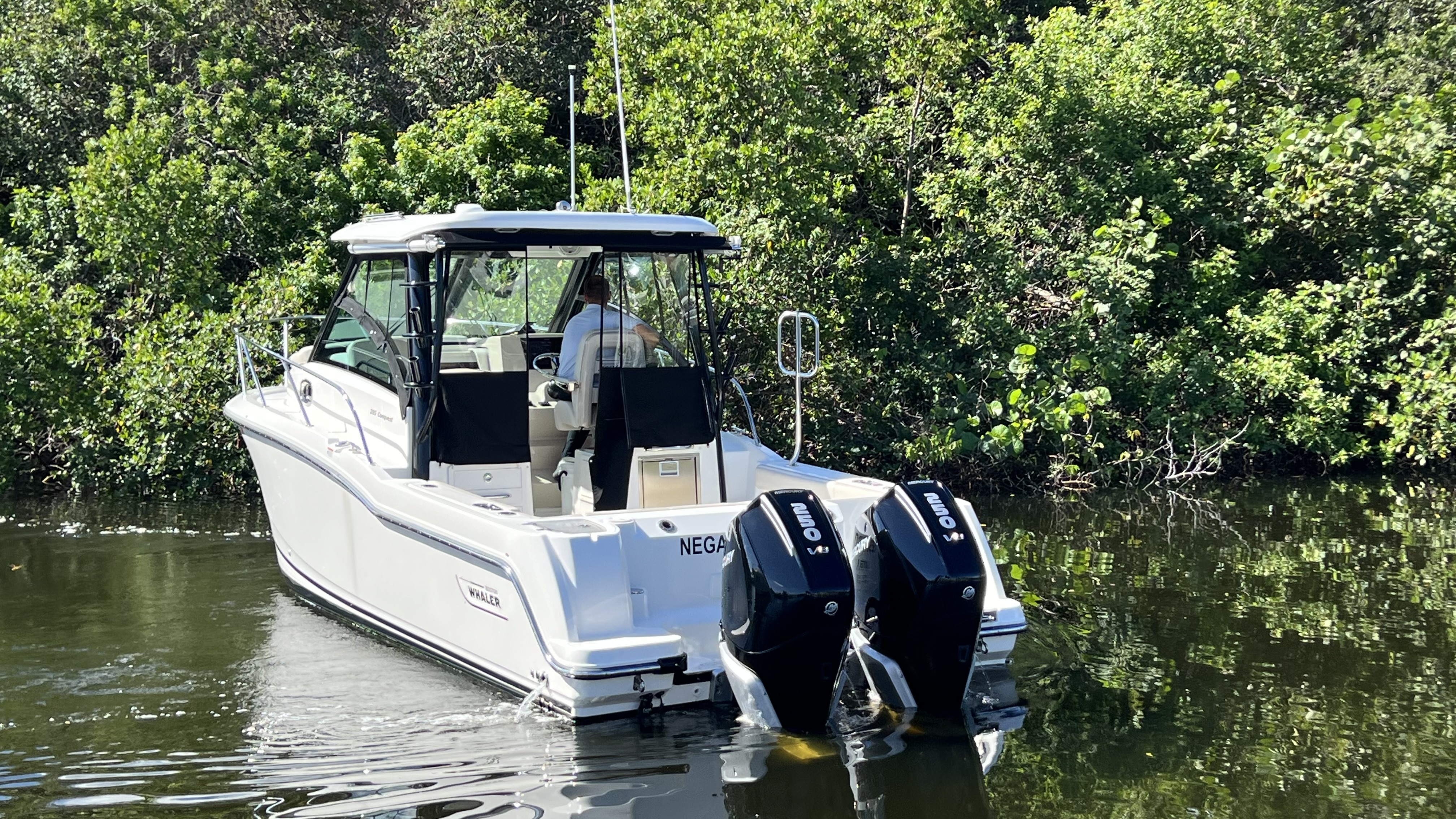 2024 Boston Whaler 285 CONQUEST Image Thumbnail #2