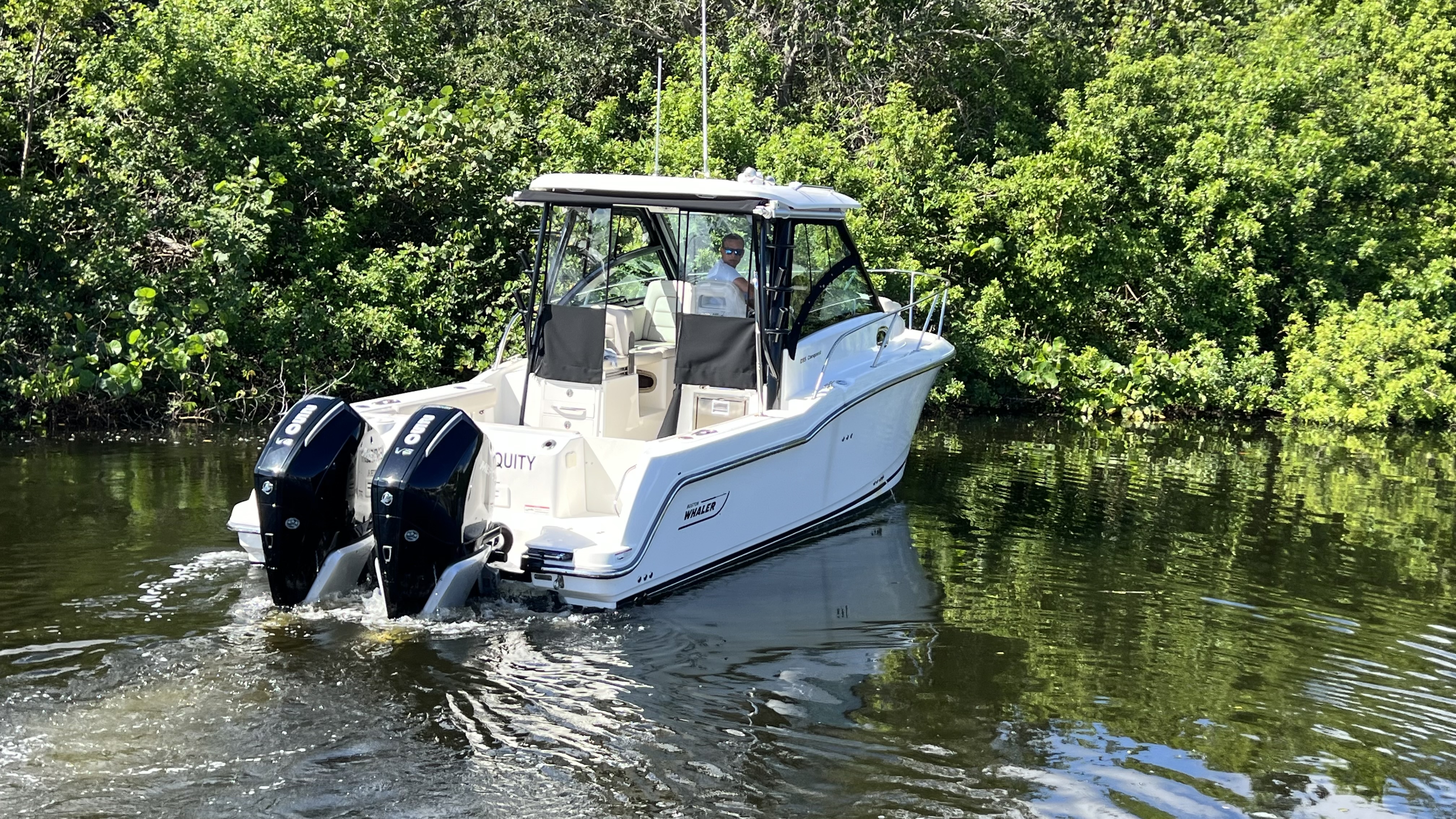 2024 Boston Whaler 285 CONQUEST Image Thumbnail #5