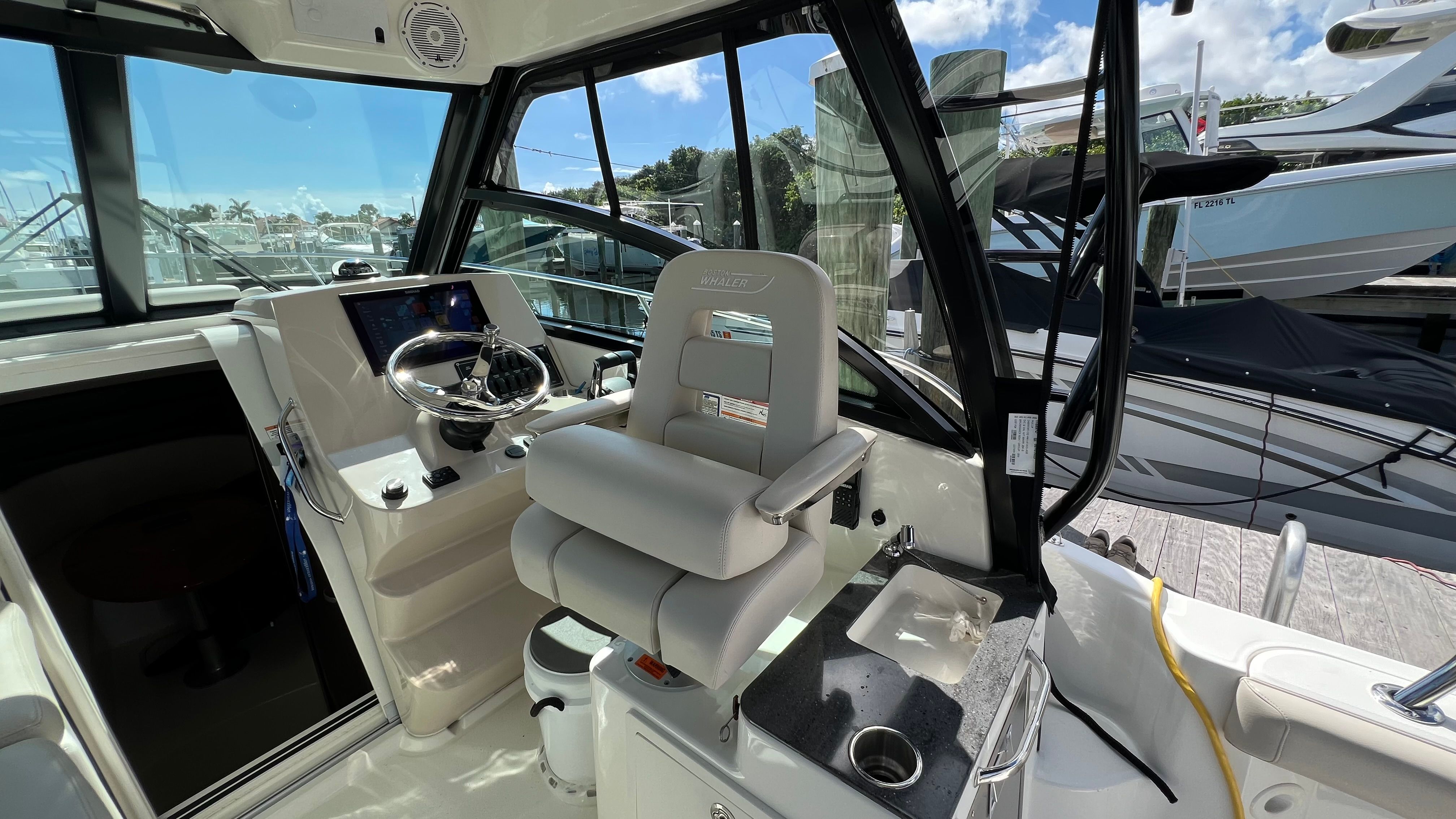 2024 Boston Whaler 285 CONQUEST Image Thumbnail #36