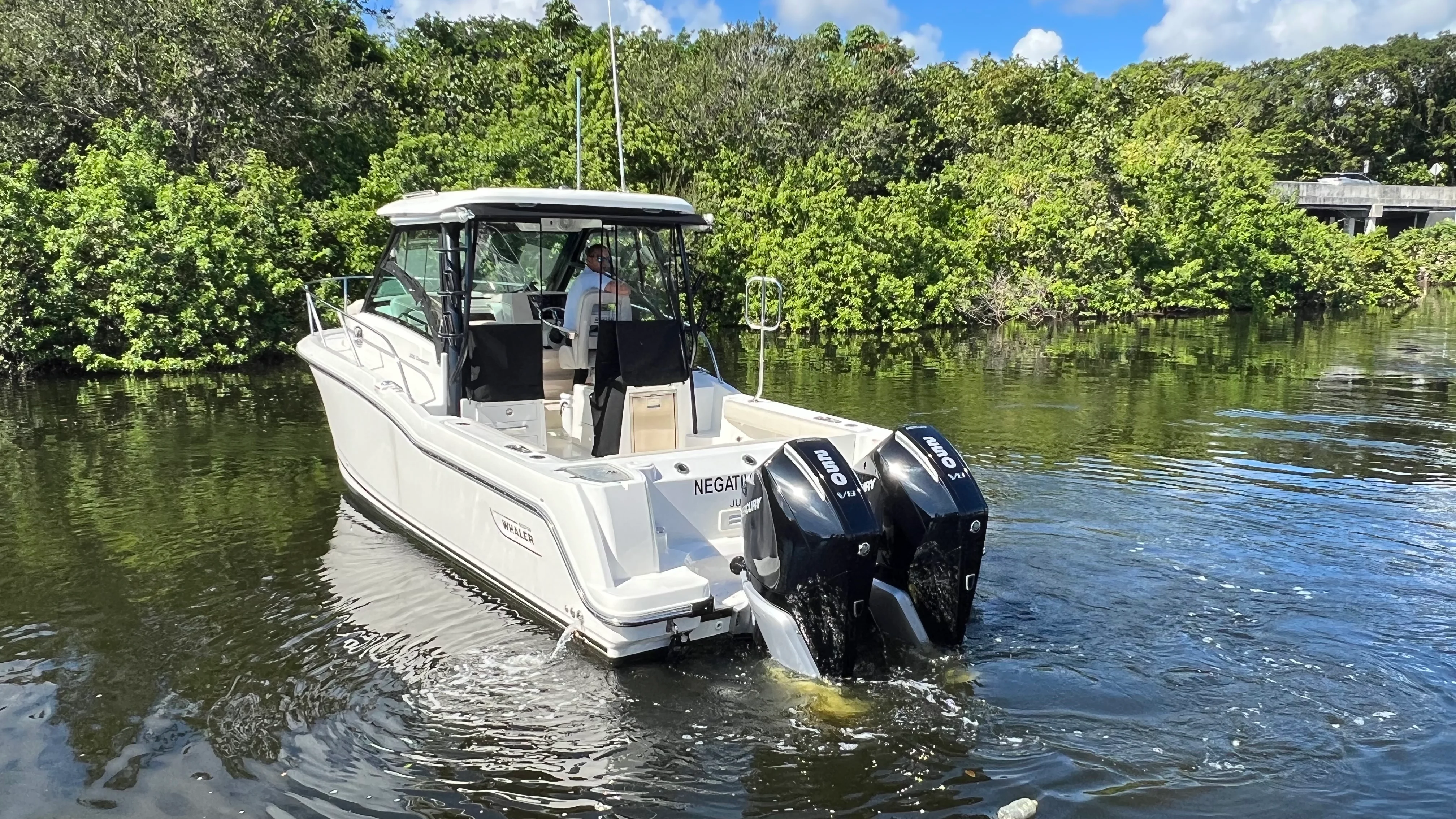 2024 Boston Whaler 285 CONQUEST Image Thumbnail #18